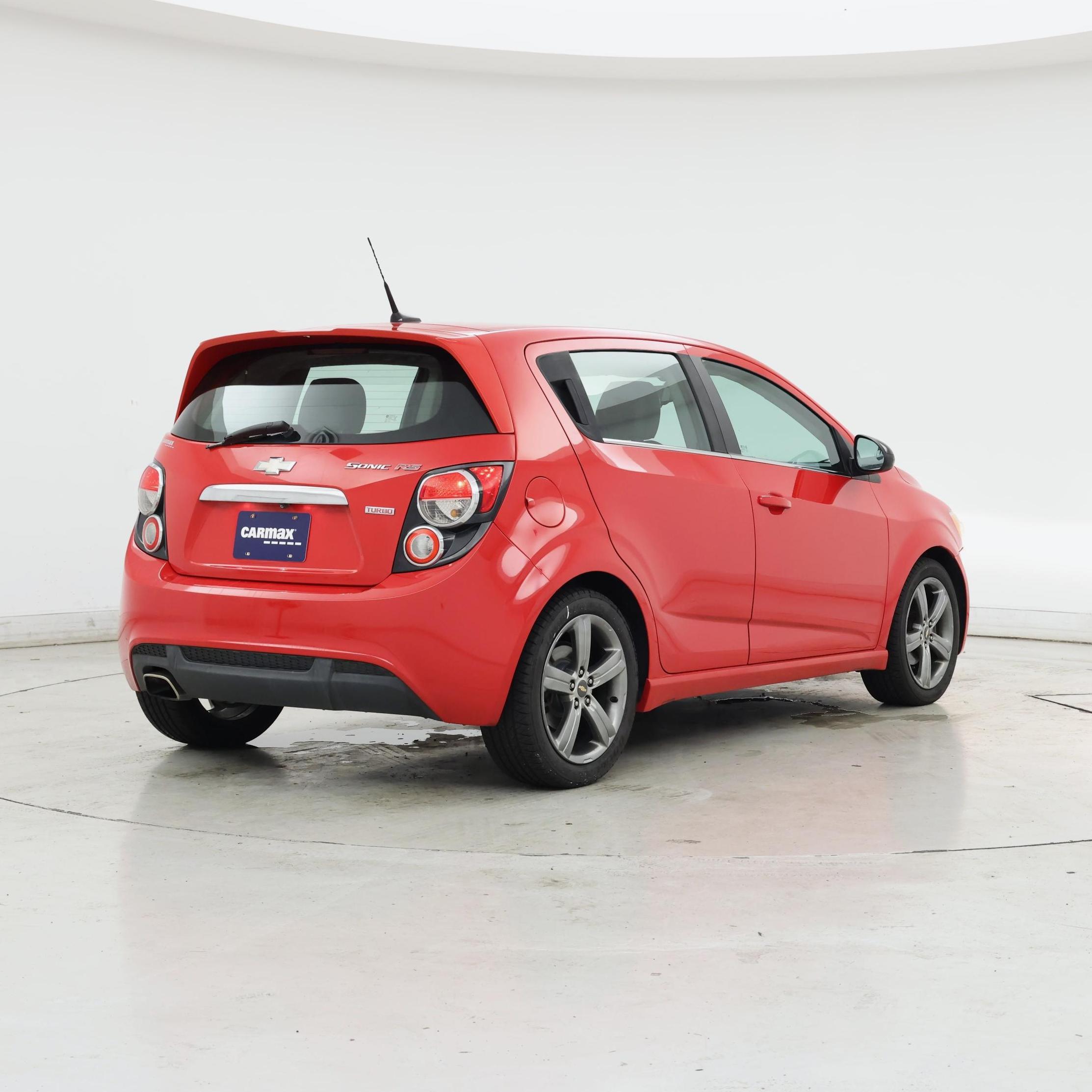 Thumbnail: 2014 Chevrolet Sonic - 8