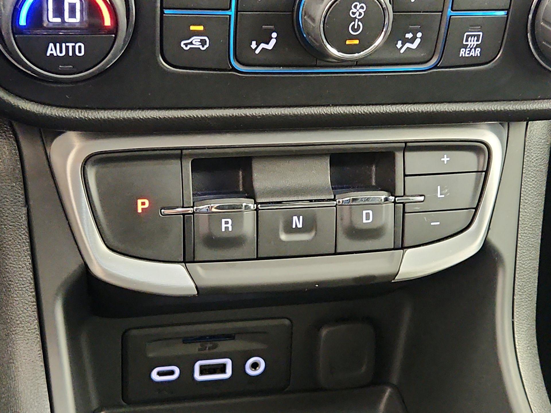 Thumbnail: 2022 GMC Terrain - 17