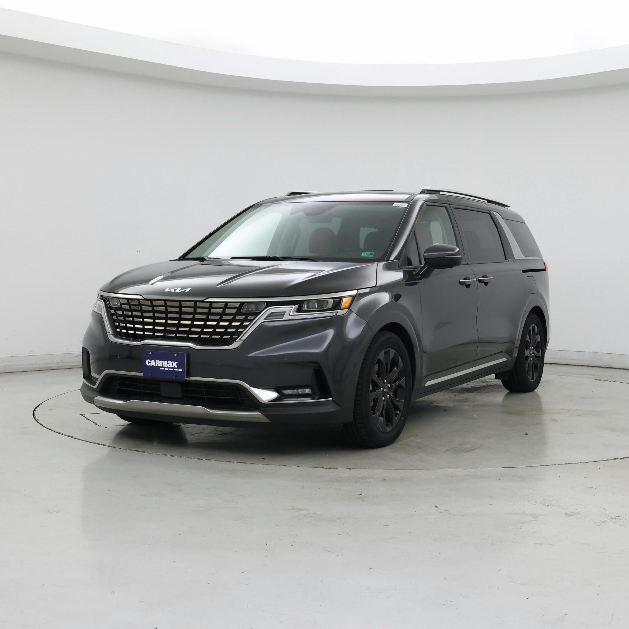 Thumbnail: 2023 Kia Carnival - 4