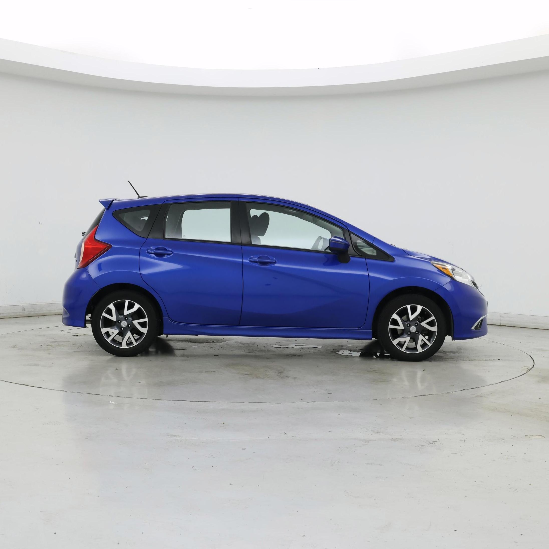 Thumbnail: 2015 Nissan Versa Note - 7