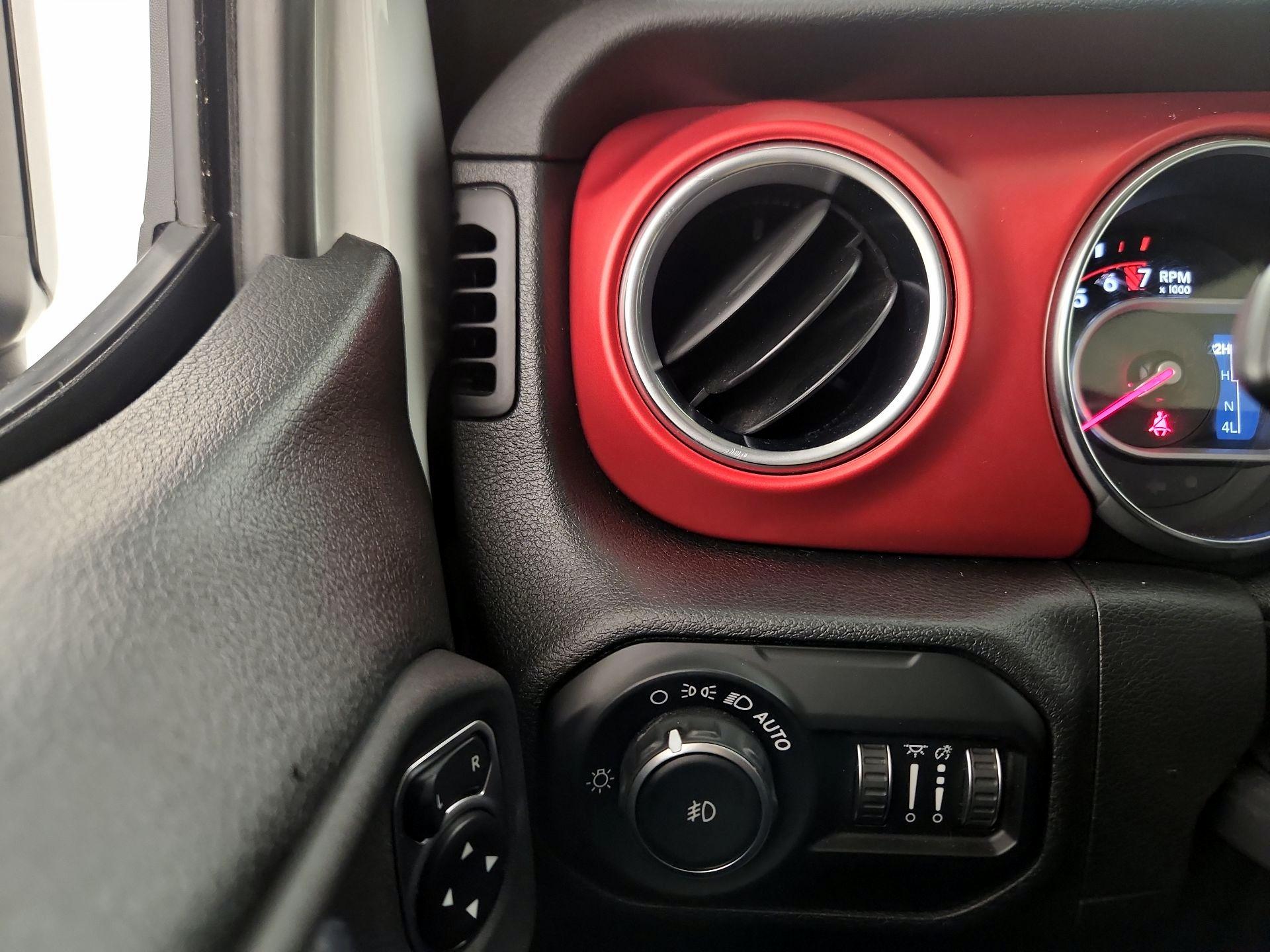 Thumbnail: 2020 Jeep Wrangler - 13