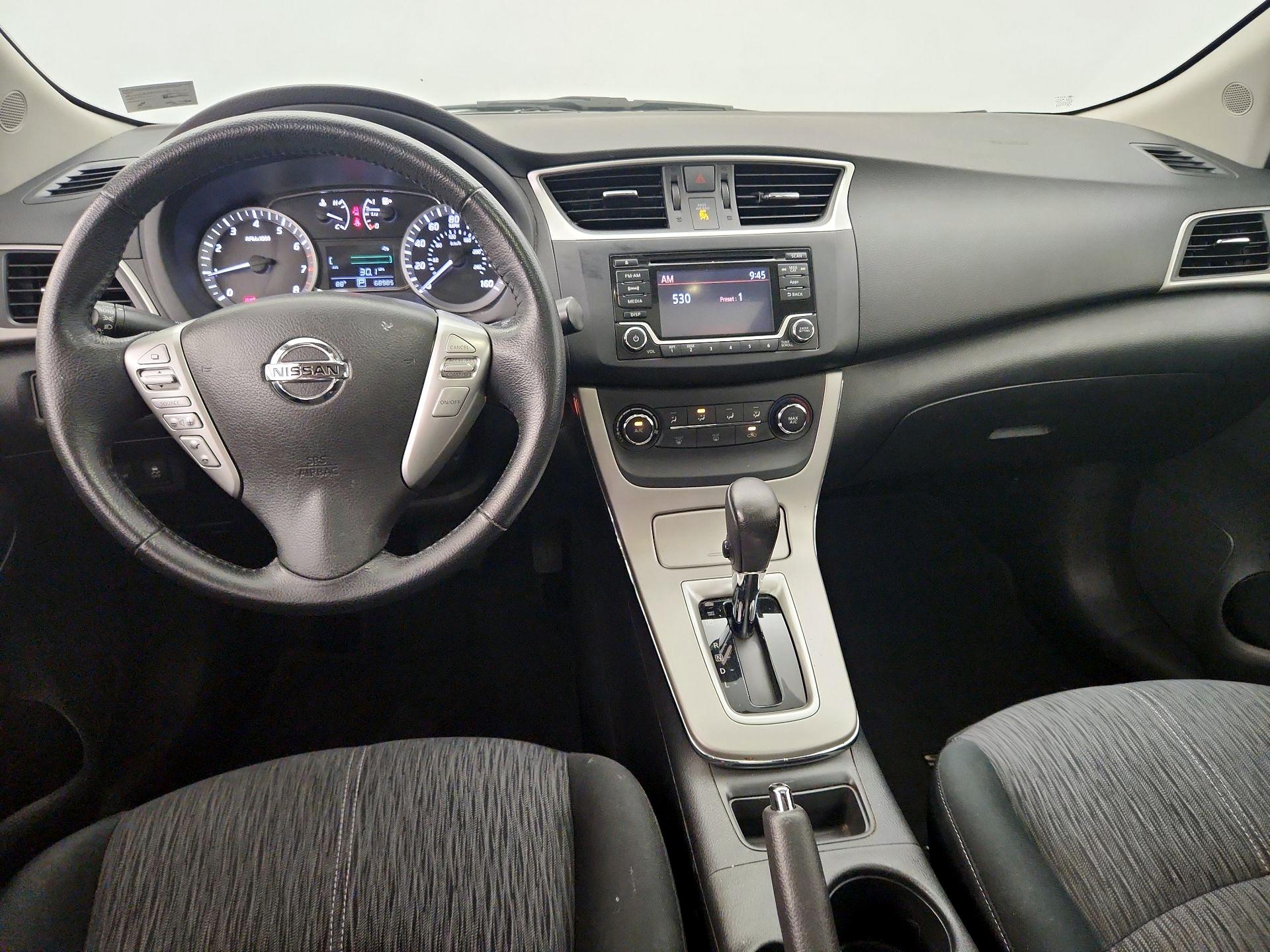 Thumbnail: 2015 Nissan Sentra - 9
