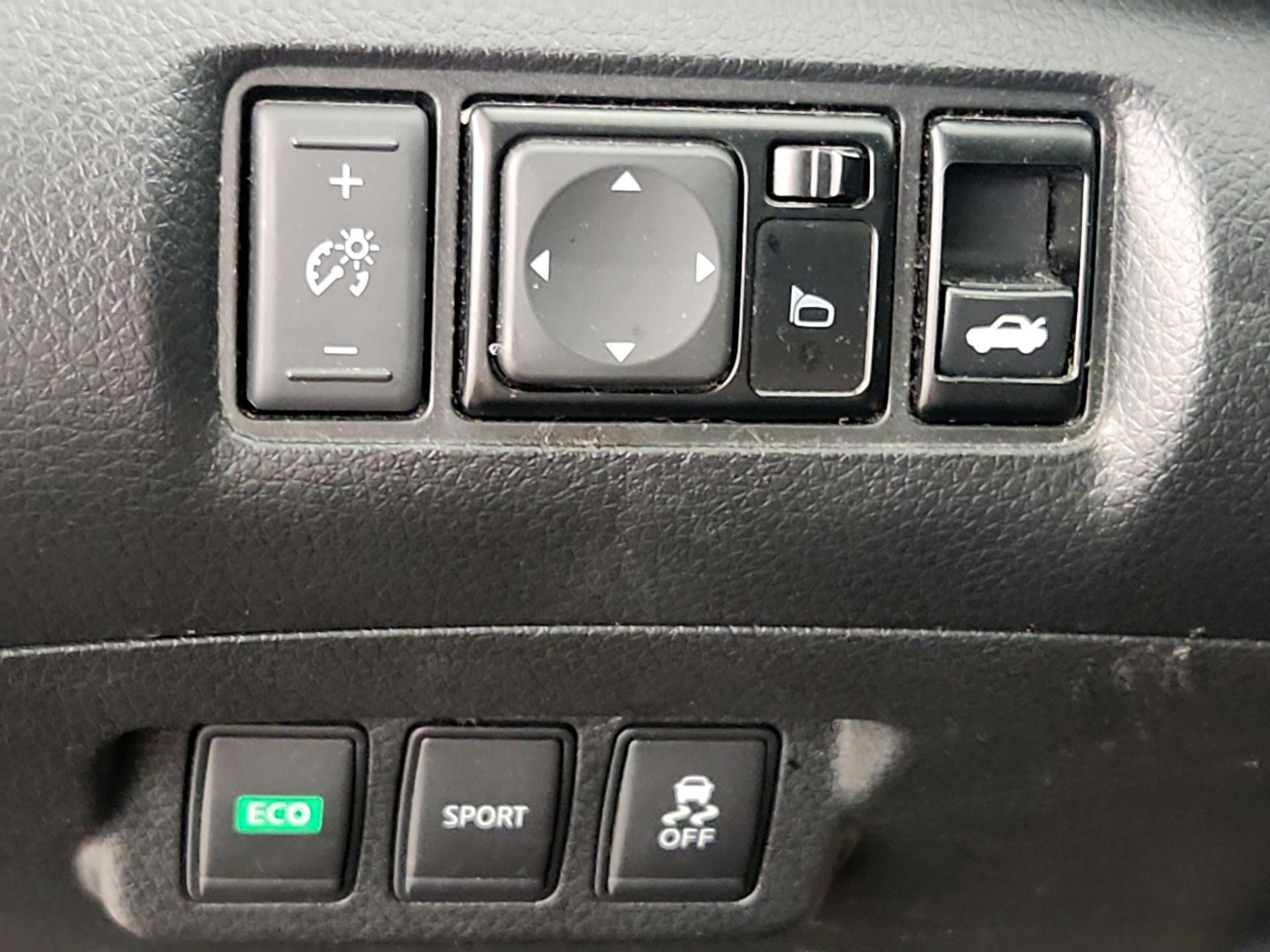 Thumbnail: 2015 Nissan Sentra - 13