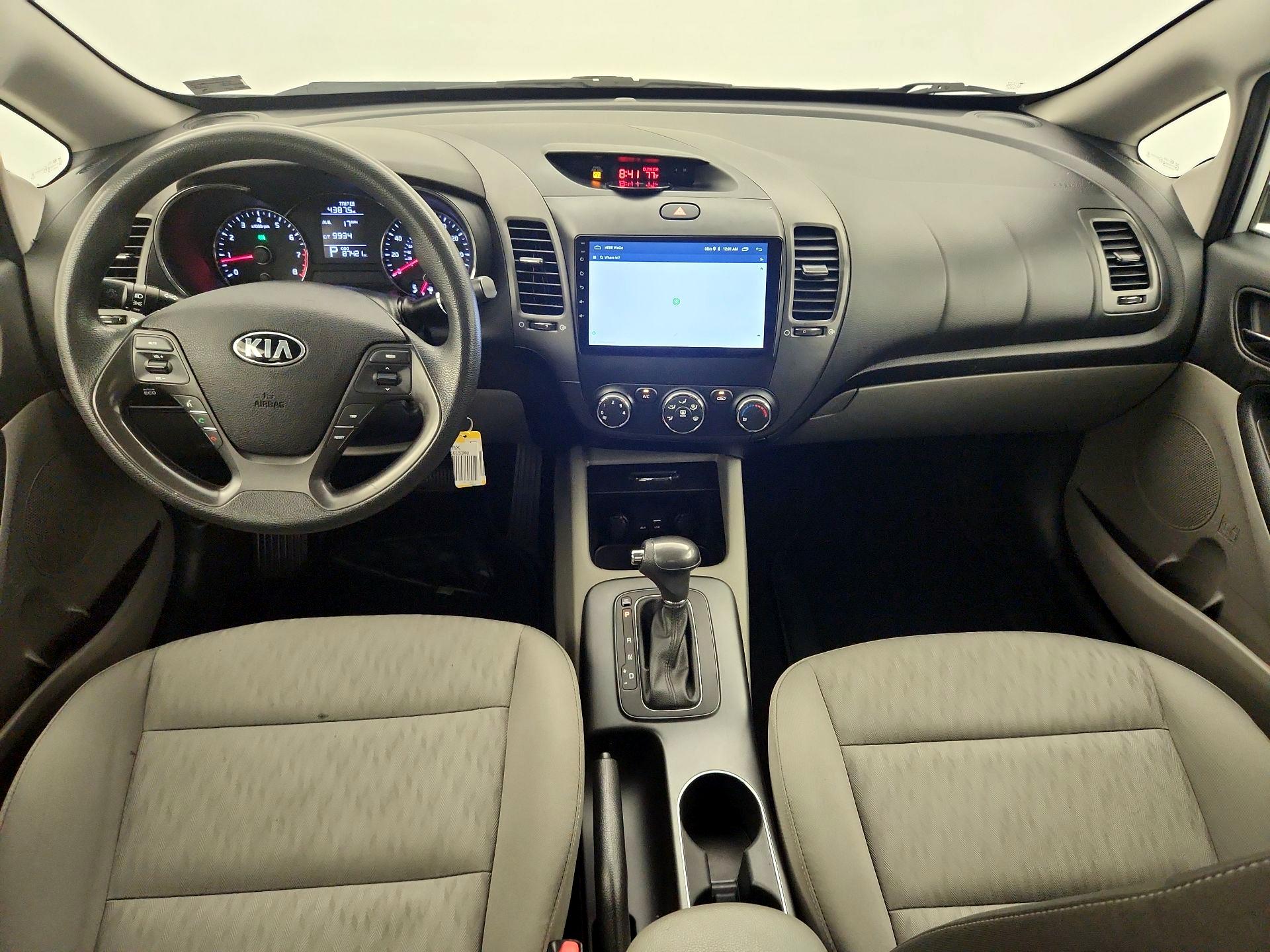 Thumbnail: 2016 Kia Forte - 9
