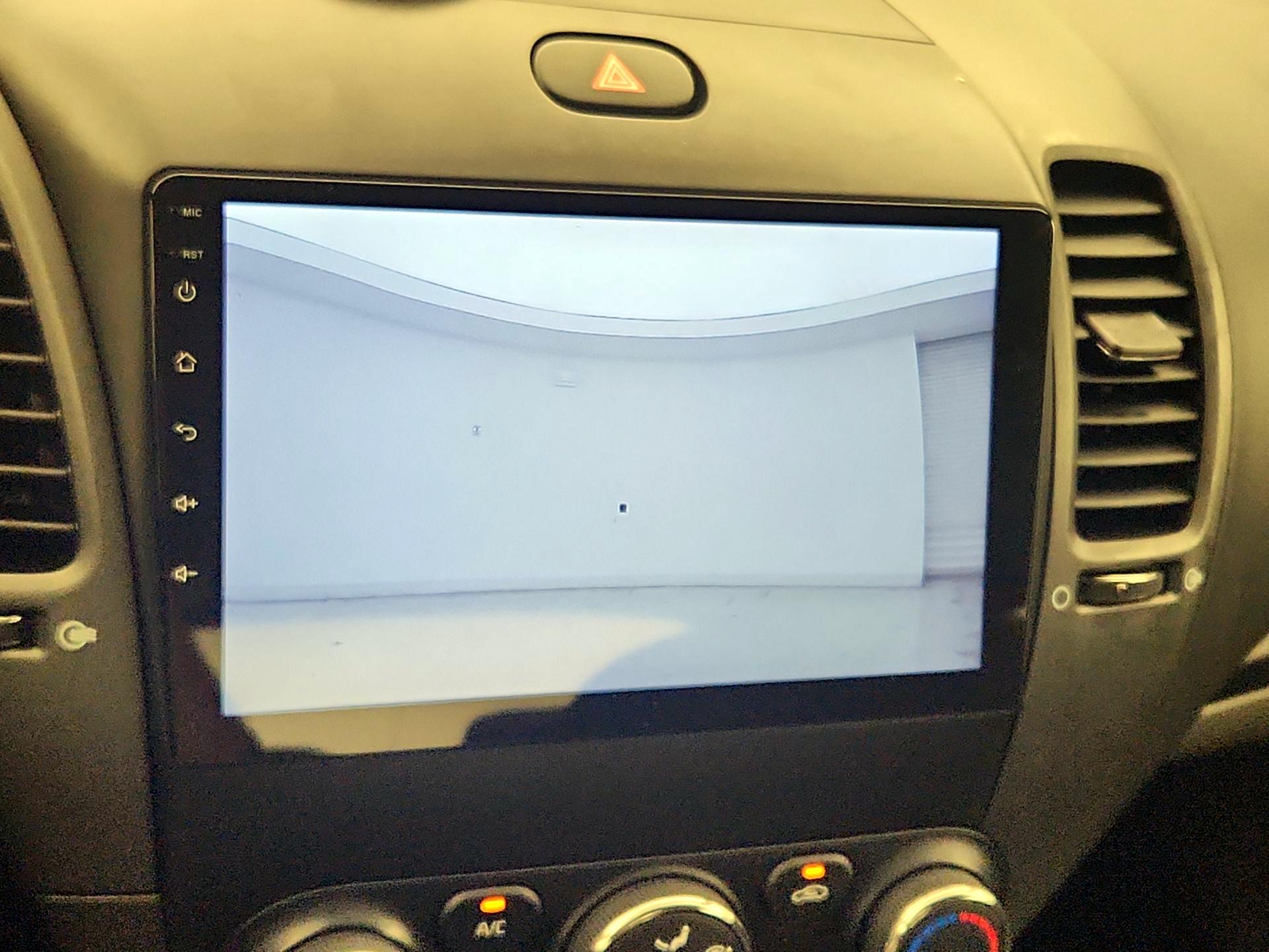 Thumbnail: 2016 Kia Forte - 15