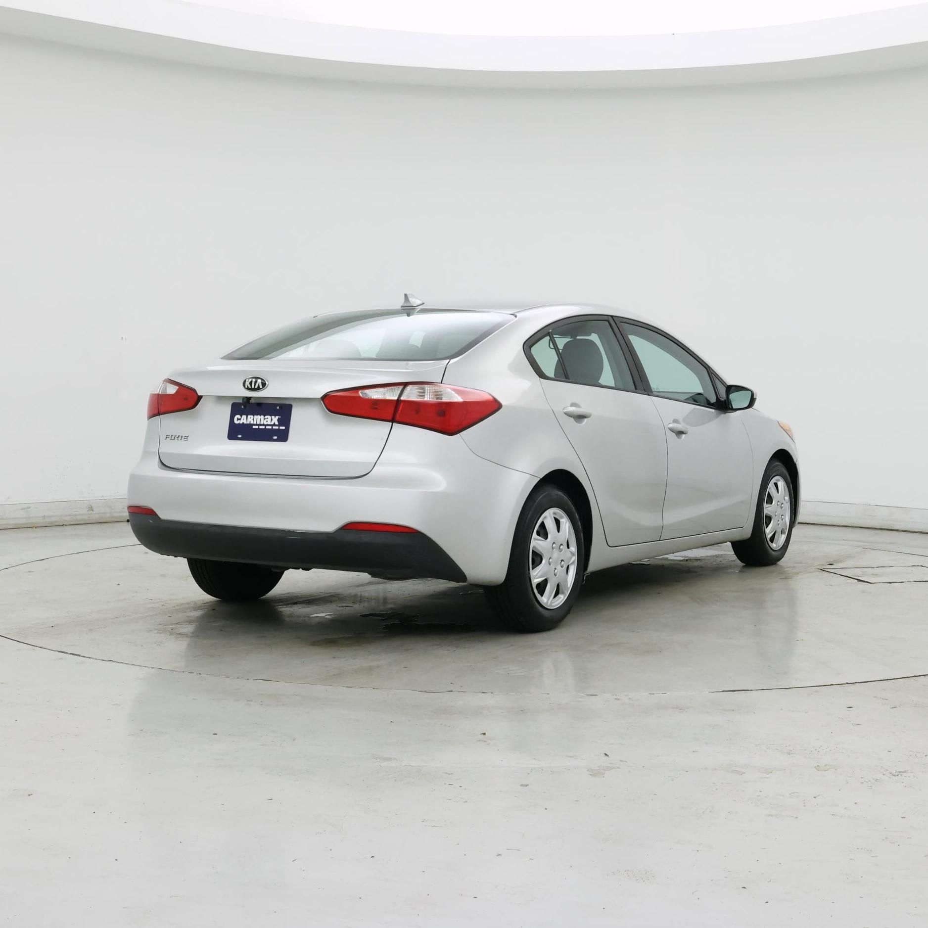 Thumbnail: 2016 Kia Forte - 8