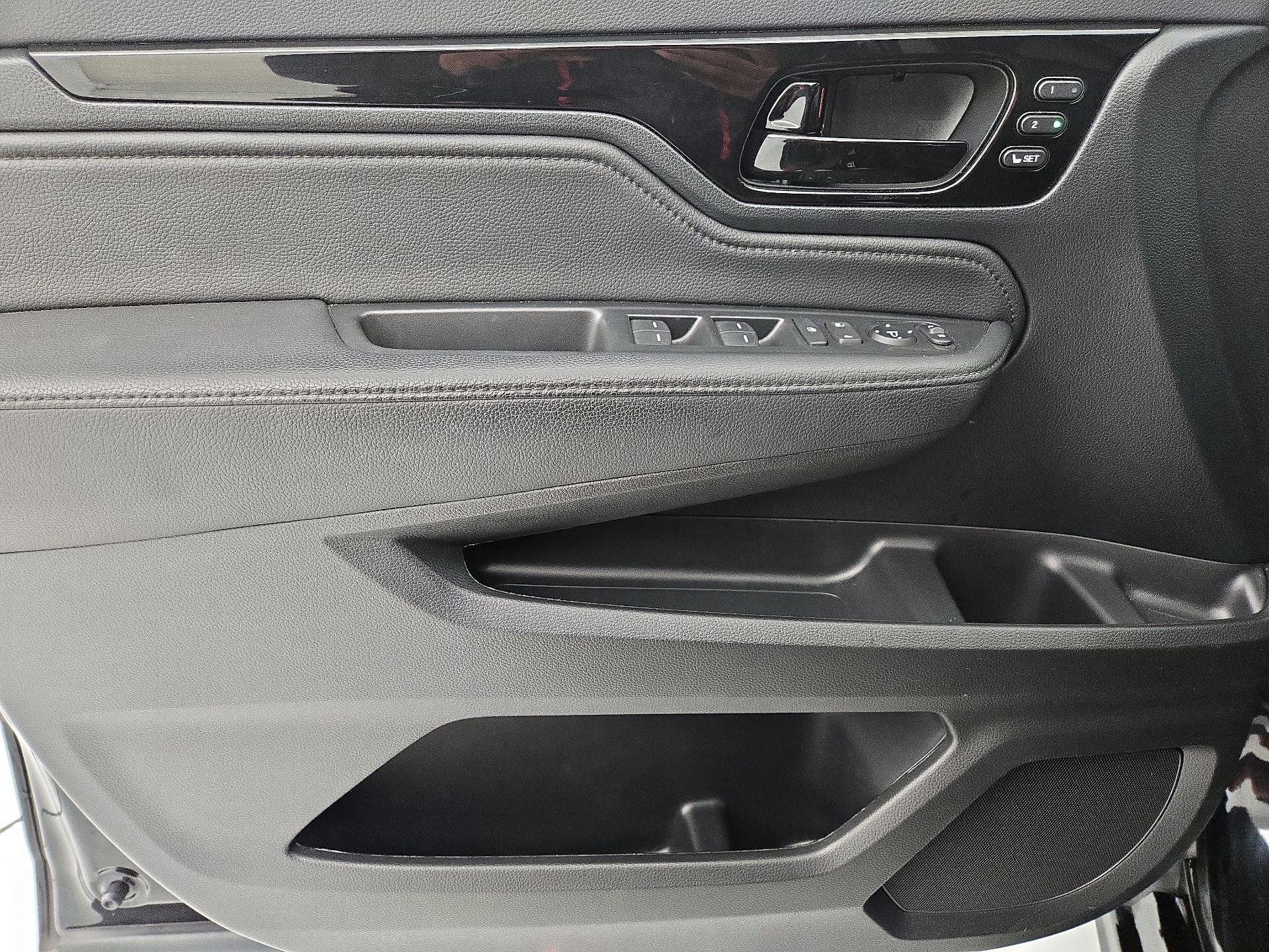 Thumbnail: 2023 Honda Odyssey - 12