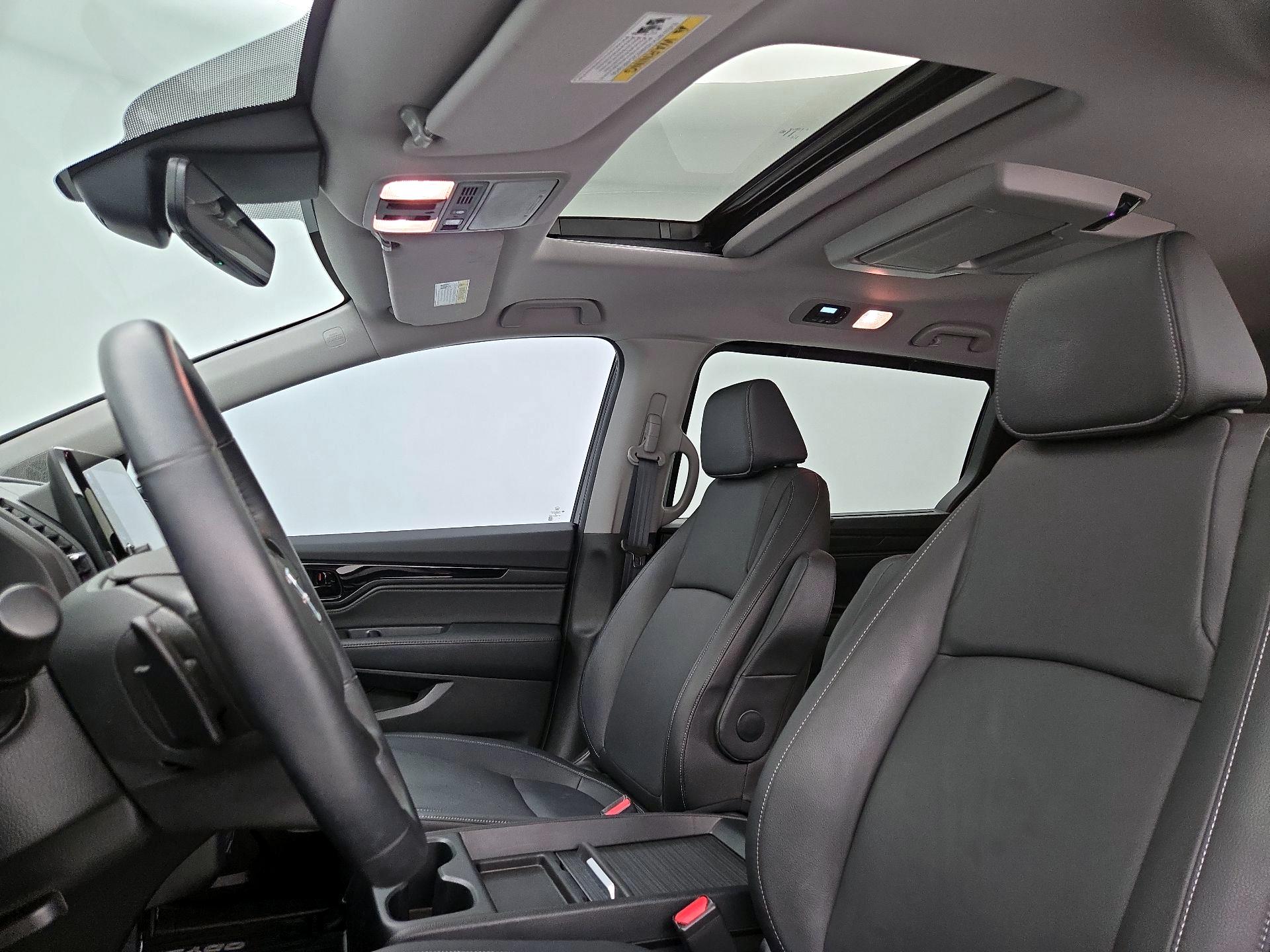 Thumbnail: 2023 Honda Odyssey - 20
