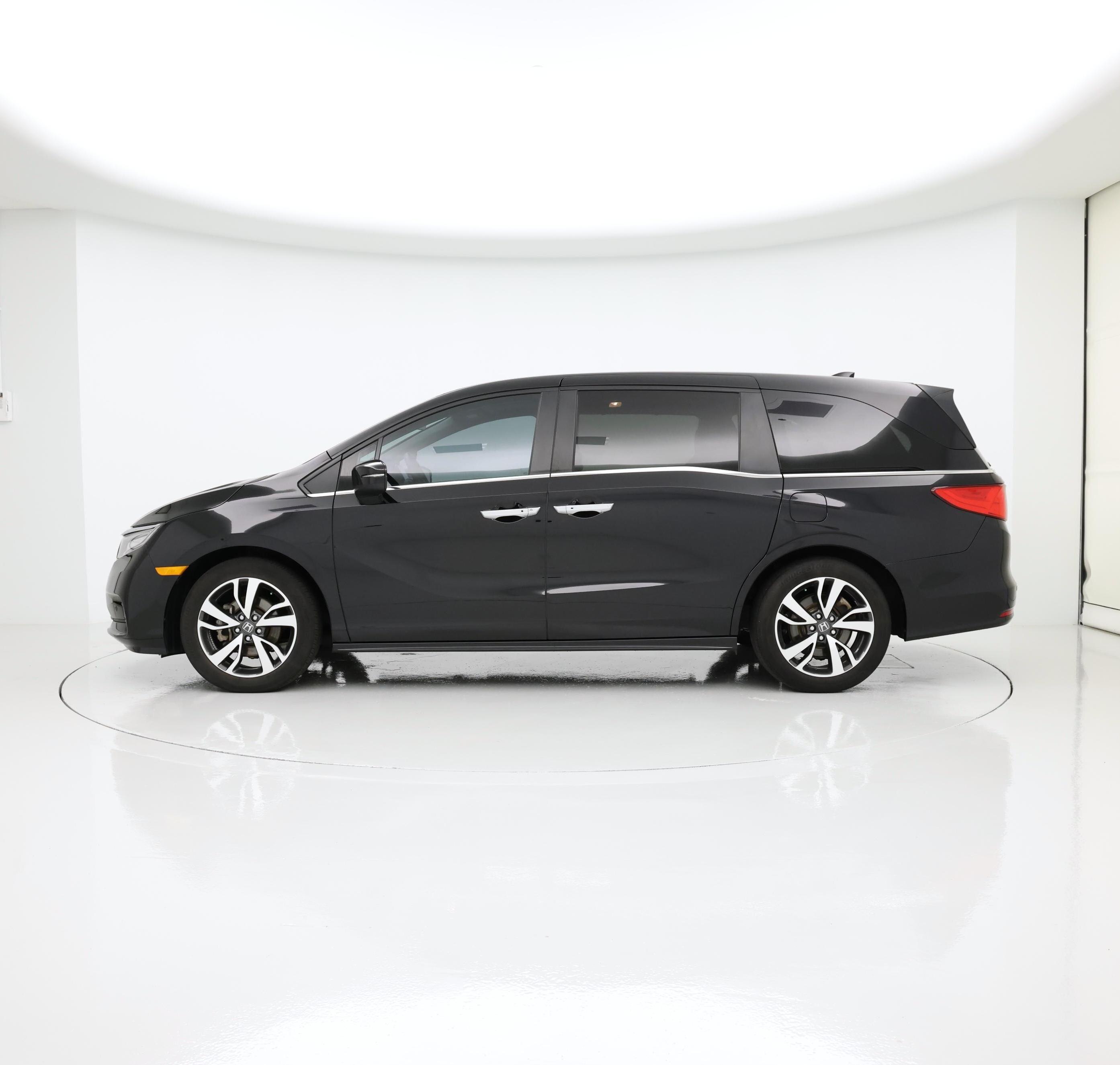 Thumbnail: 2023 Honda Odyssey - 3