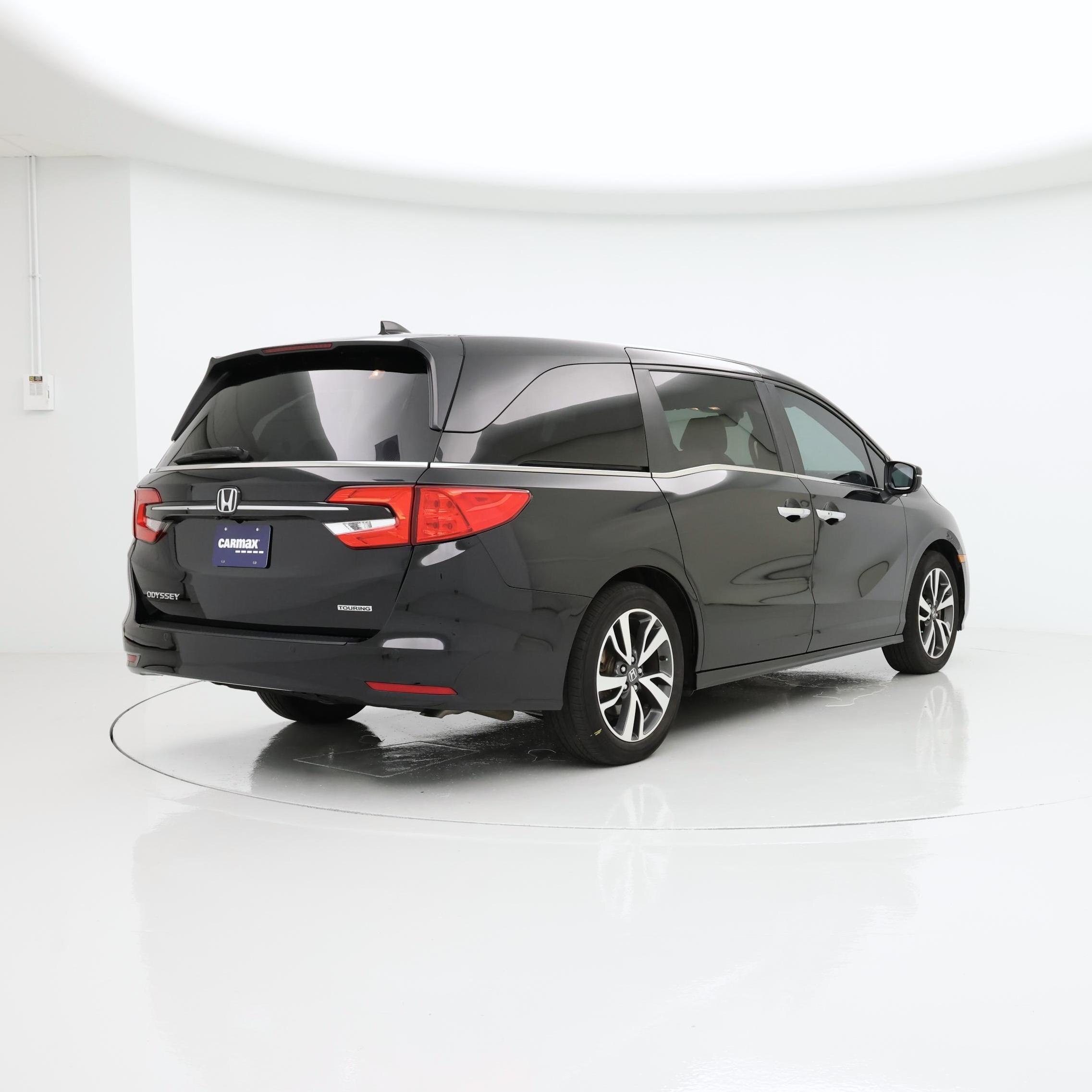 Thumbnail: 2023 Honda Odyssey - 8