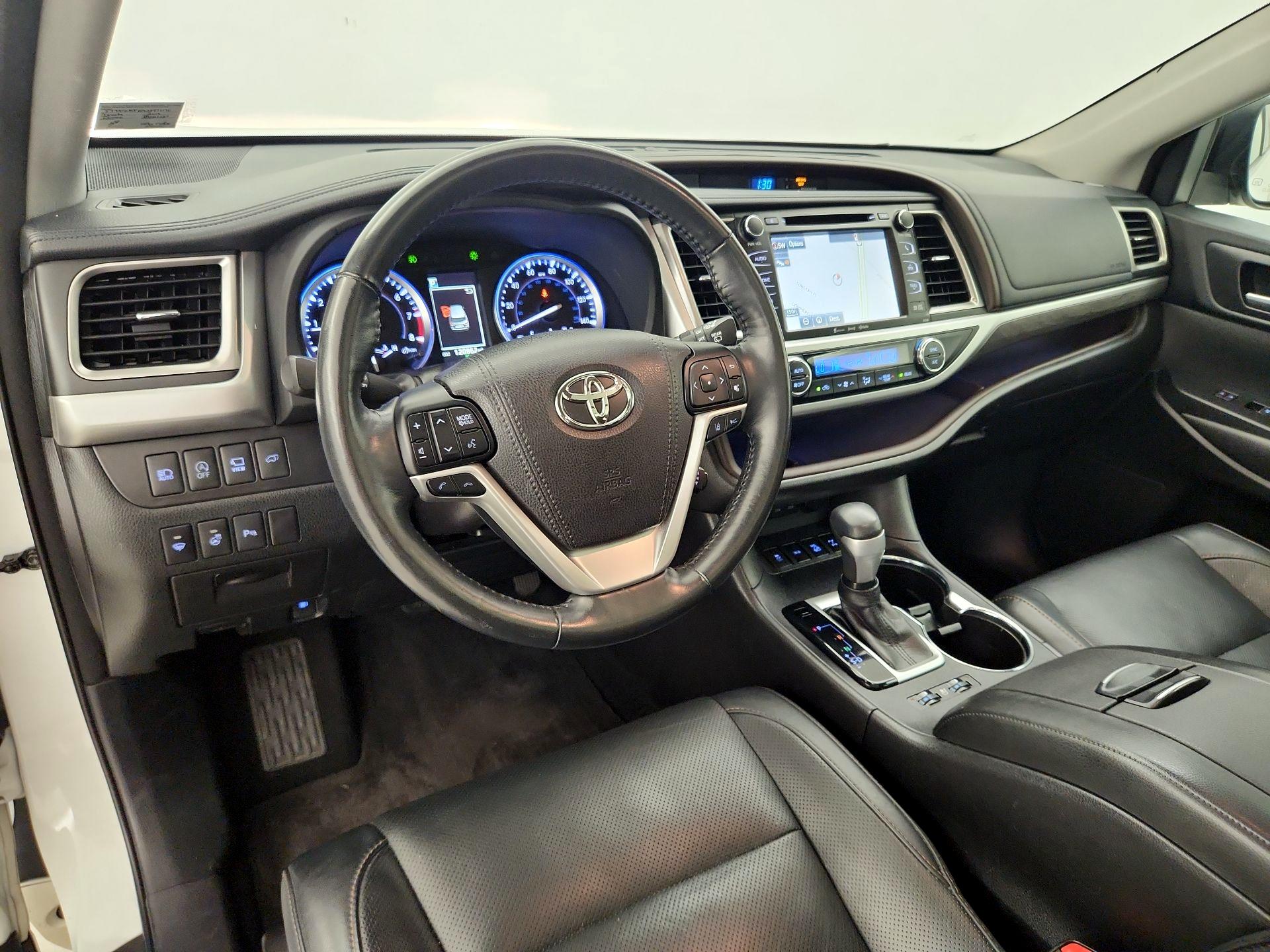 Thumbnail: 2018 Toyota Highlander - 9