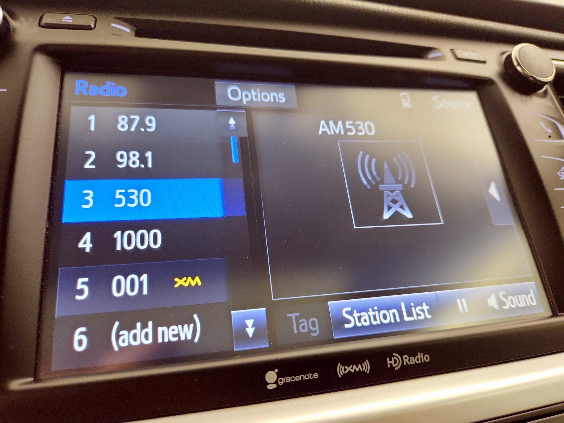 Thumbnail: 2018 Toyota Highlander - 16