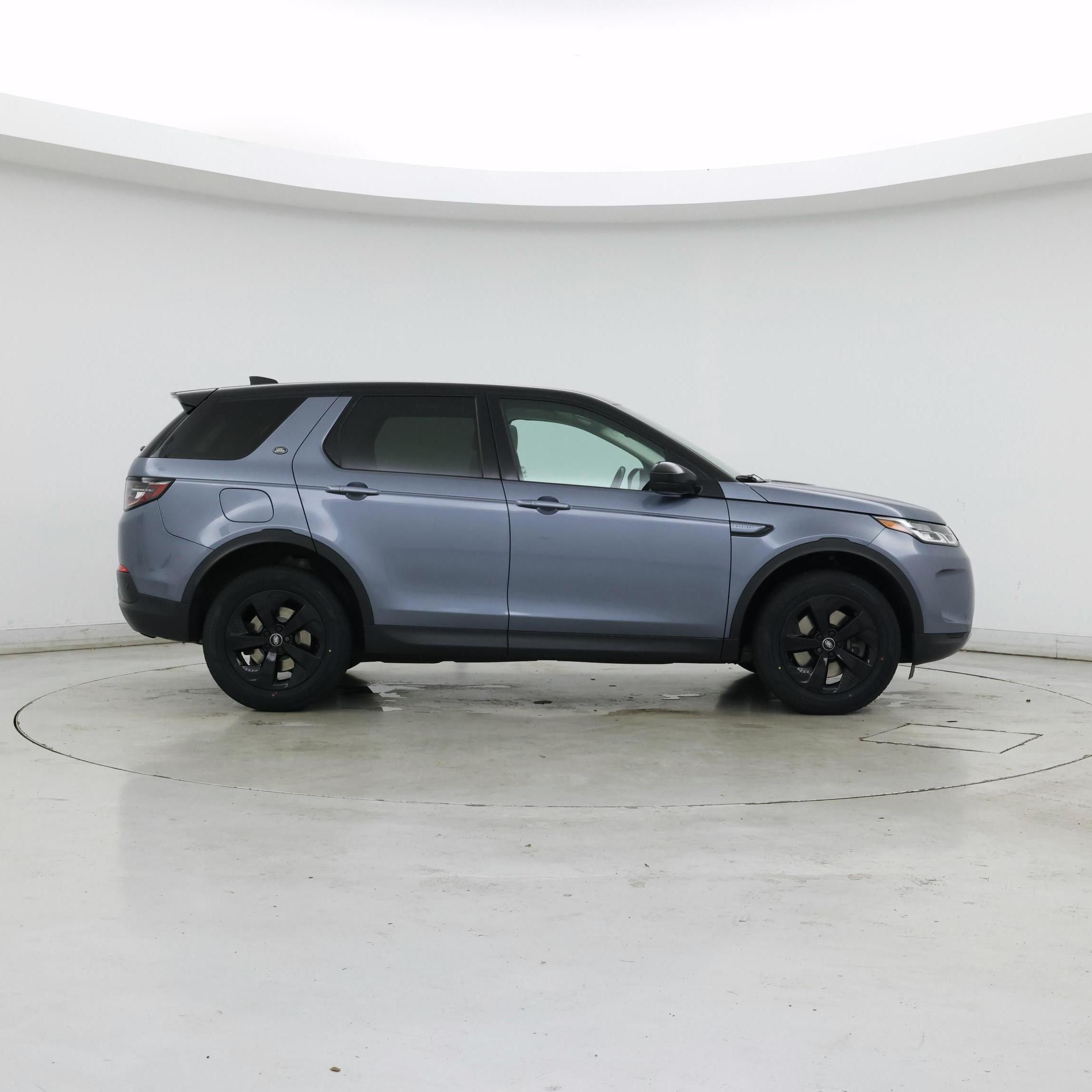 Thumbnail: 2023 Land Rover Discovery Sport - 7