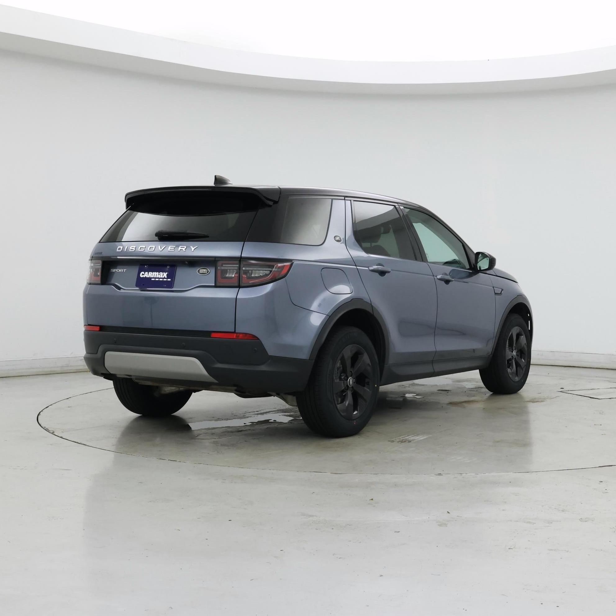 Thumbnail: 2023 Land Rover Discovery Sport - 8
