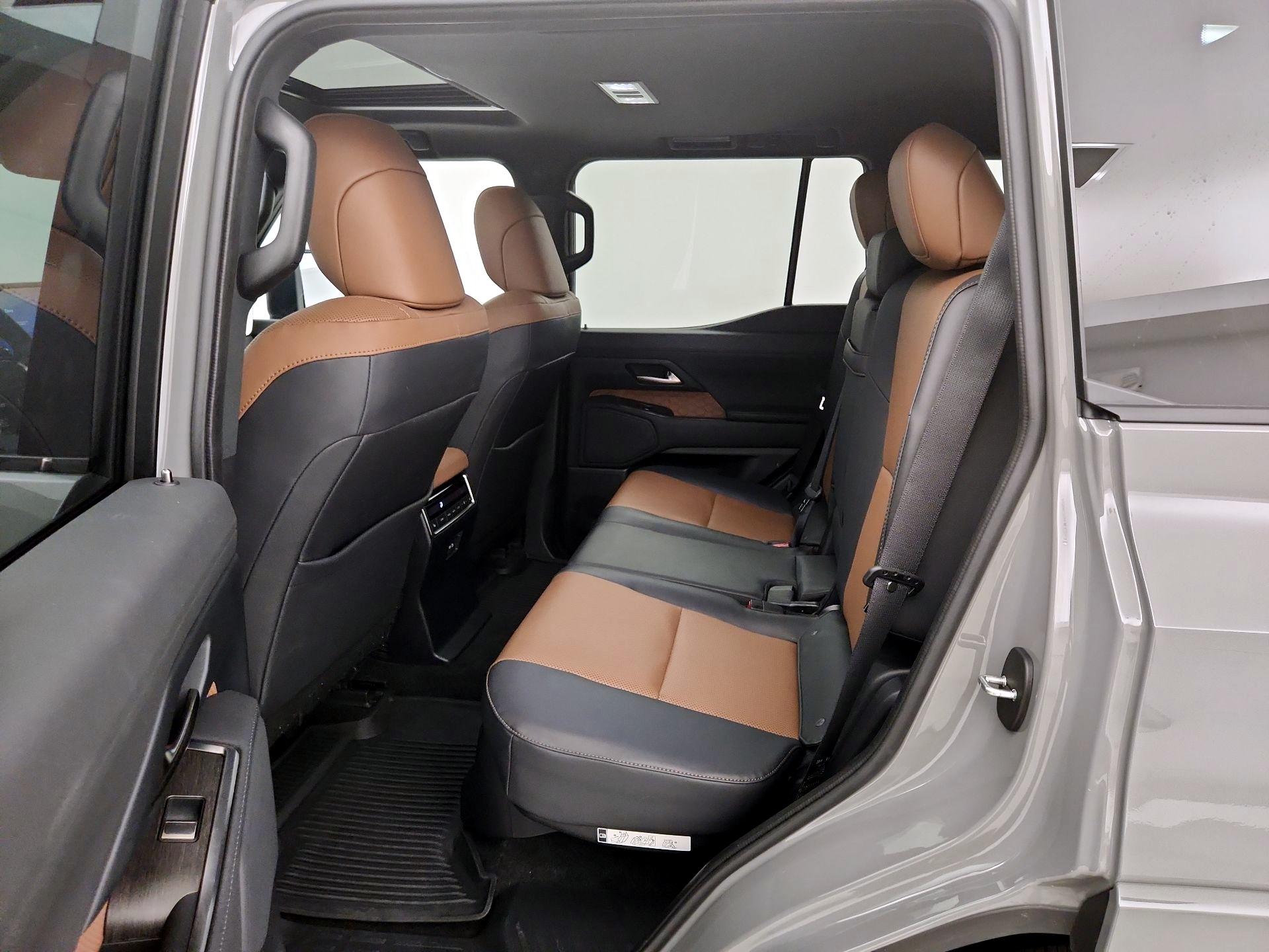 Thumbnail: 2024 Lexus GX - 20