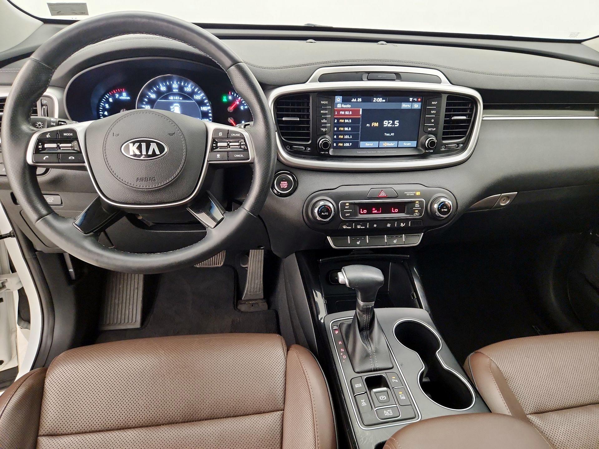 Thumbnail: 2020 Kia Sorento - 9