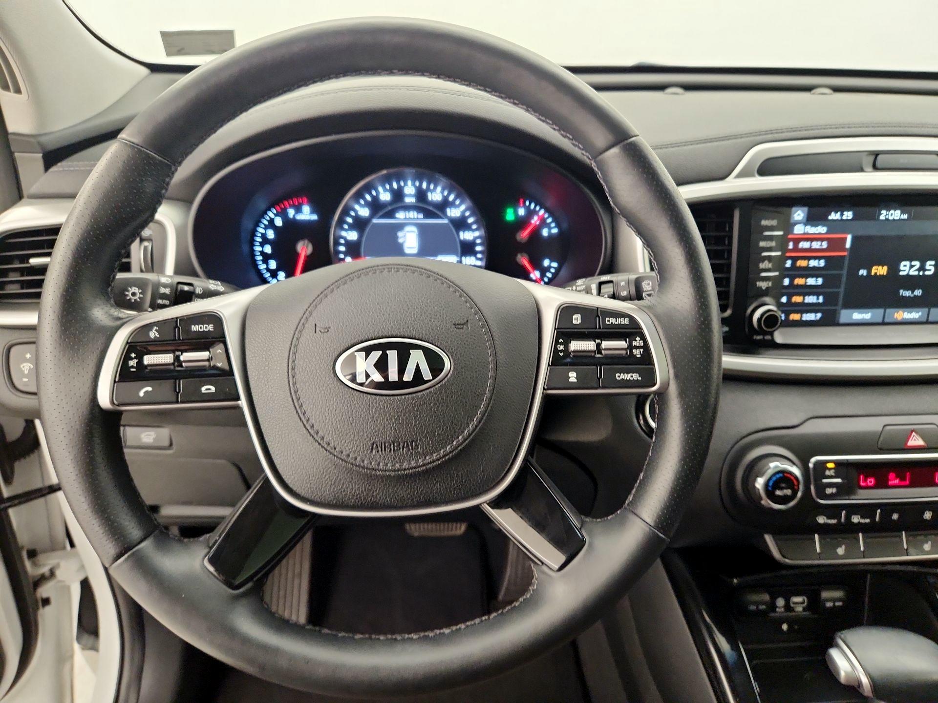 Thumbnail: 2020 Kia Sorento - 10