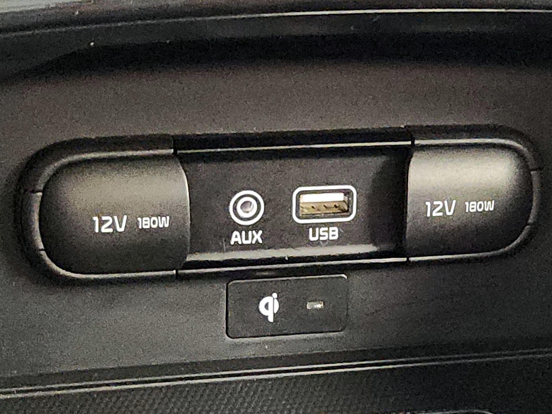 Thumbnail: 2020 Kia Sorento - 19
