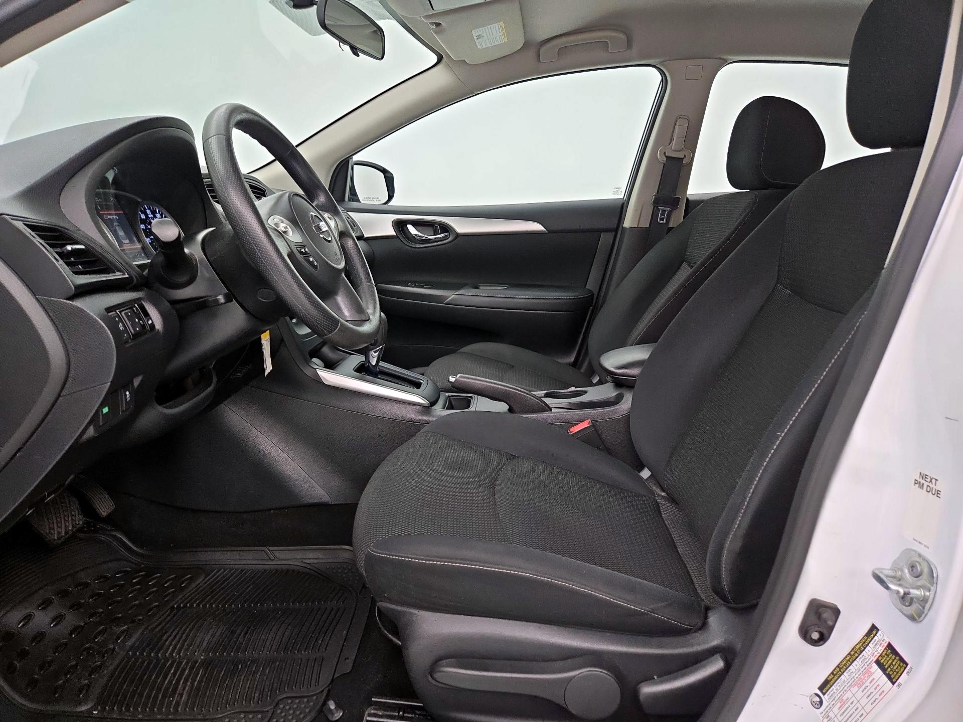 Thumbnail: 2019 Nissan Sentra - 11