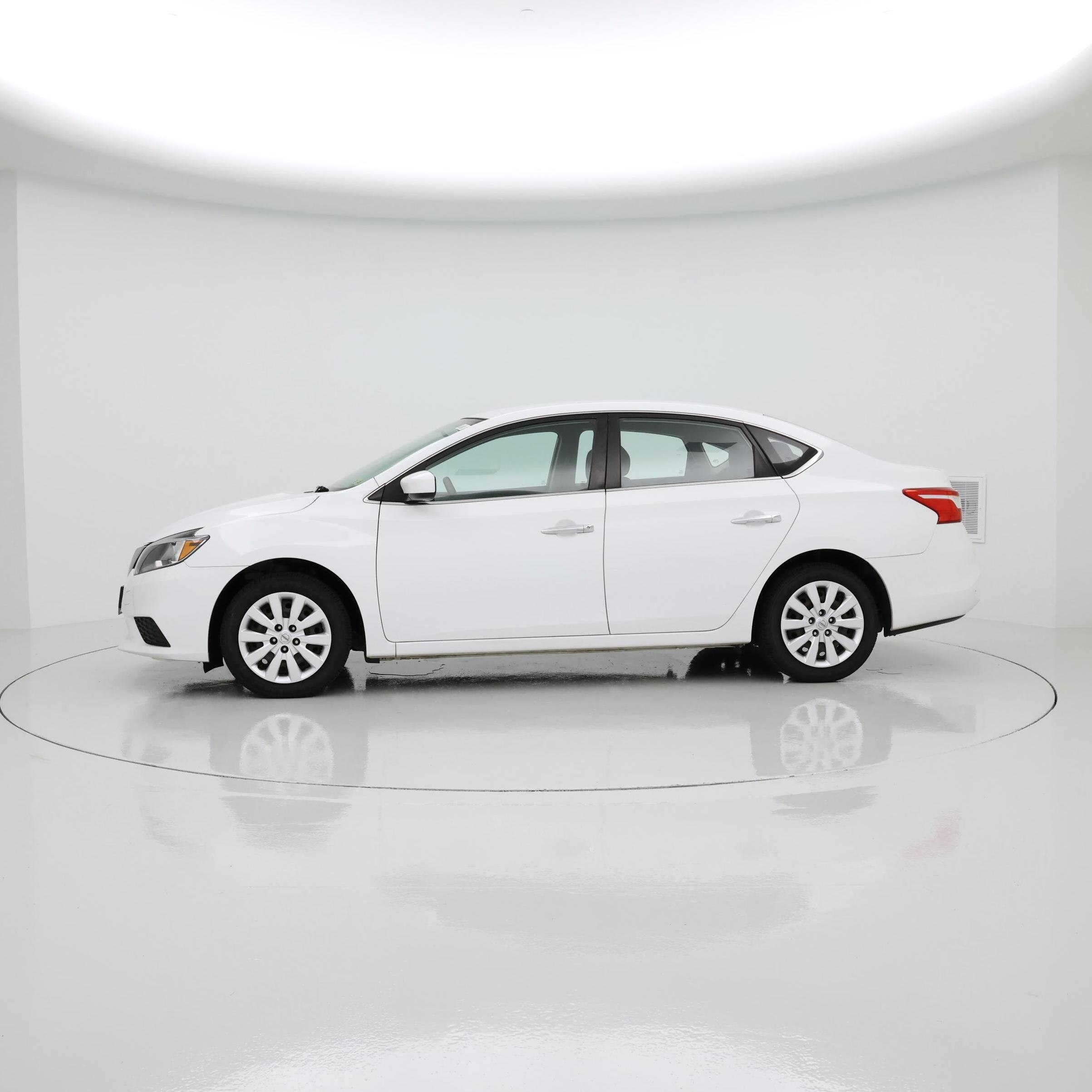 Thumbnail: 2019 Nissan Sentra - 3