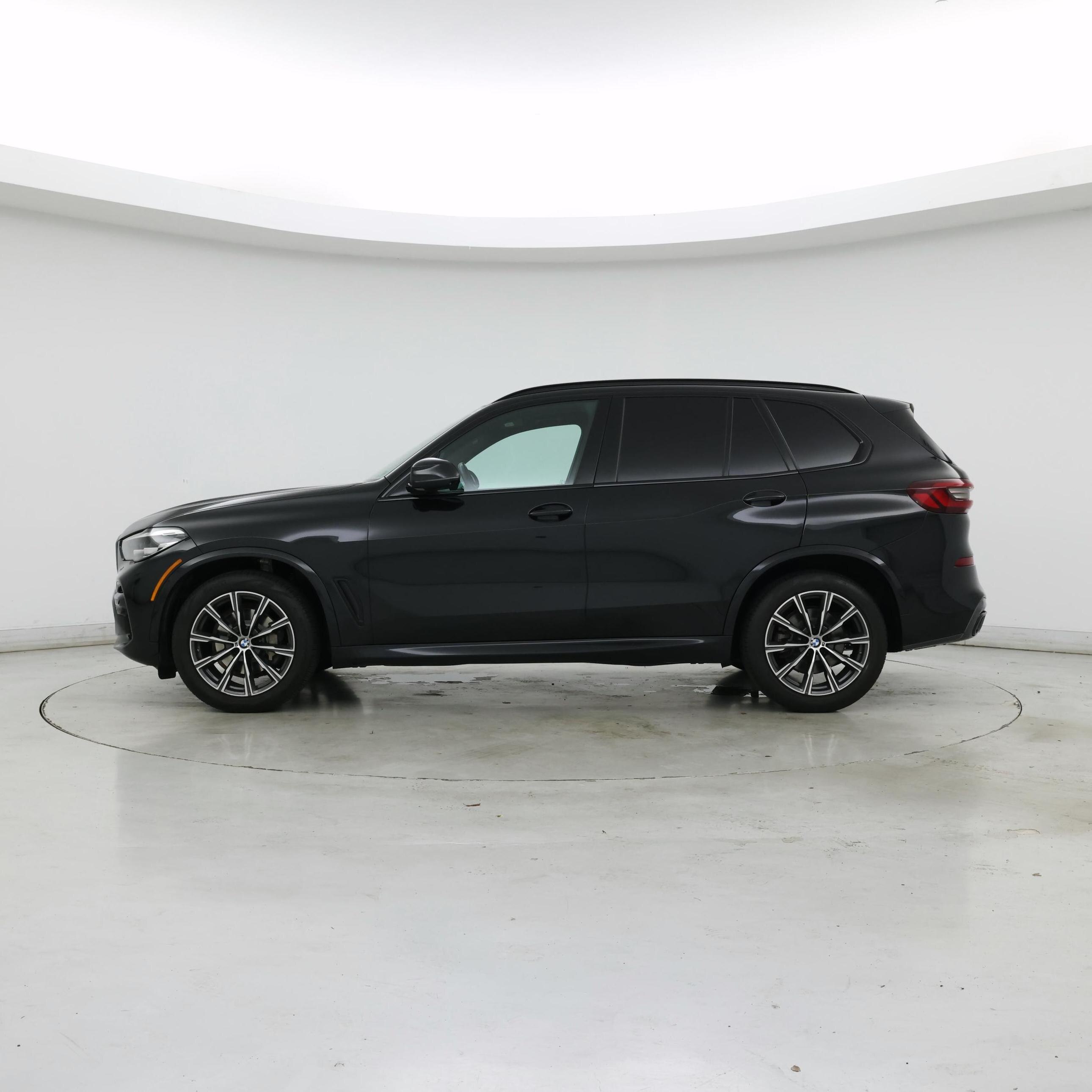 Thumbnail: 2022 BMW X5 - 3