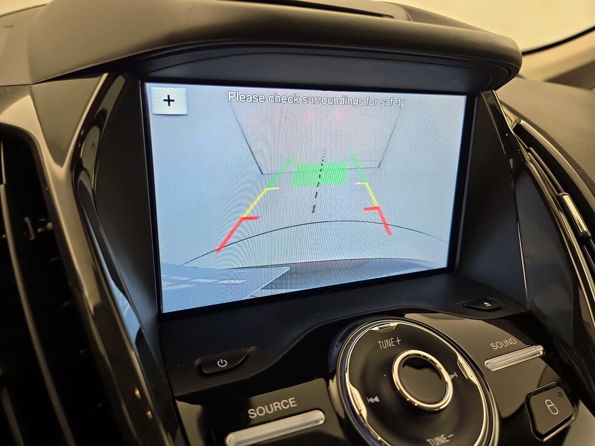 Thumbnail: 2016 Ford C-Max - 15