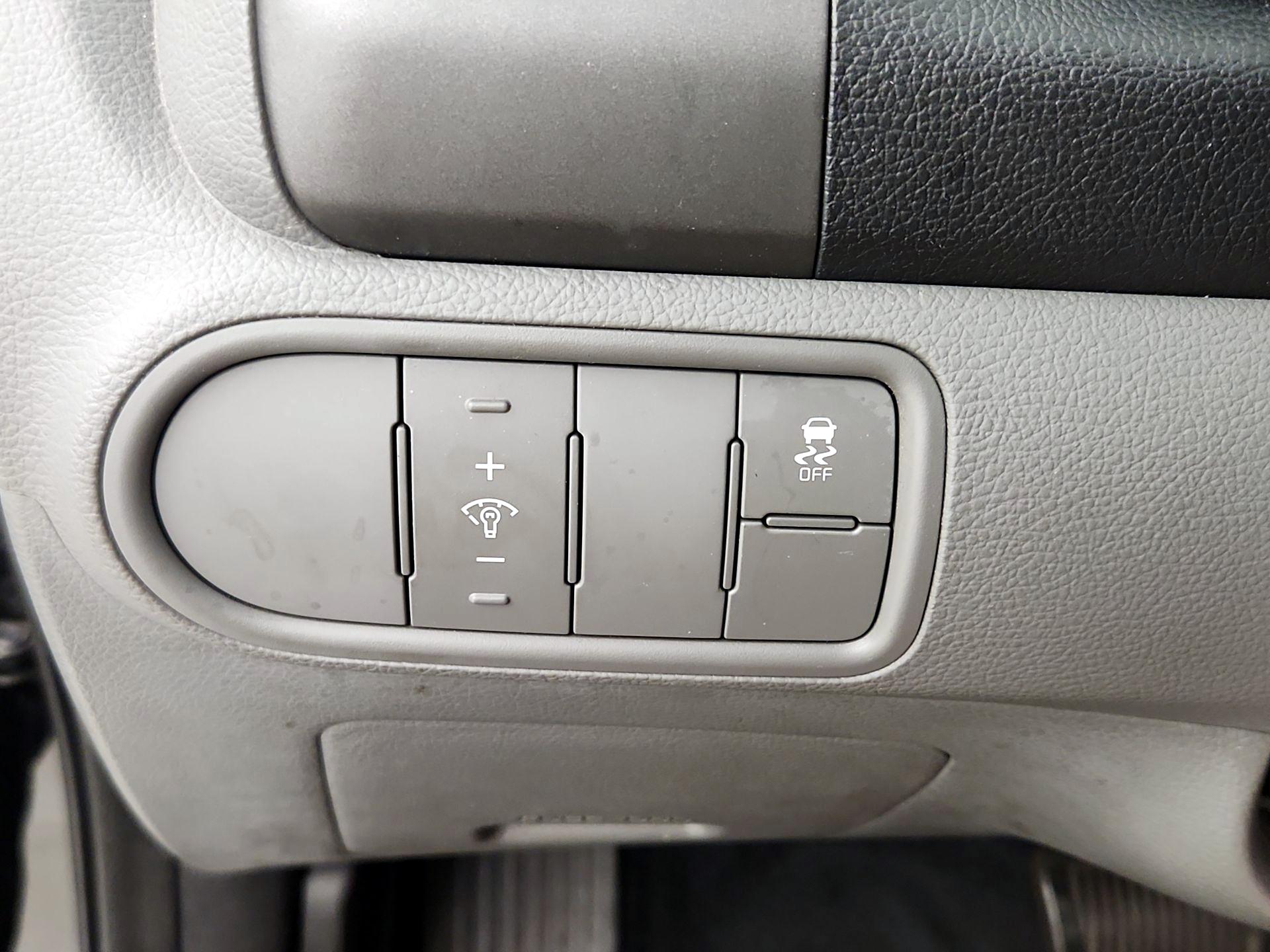 Thumbnail: 2017 Kia Forte - 13