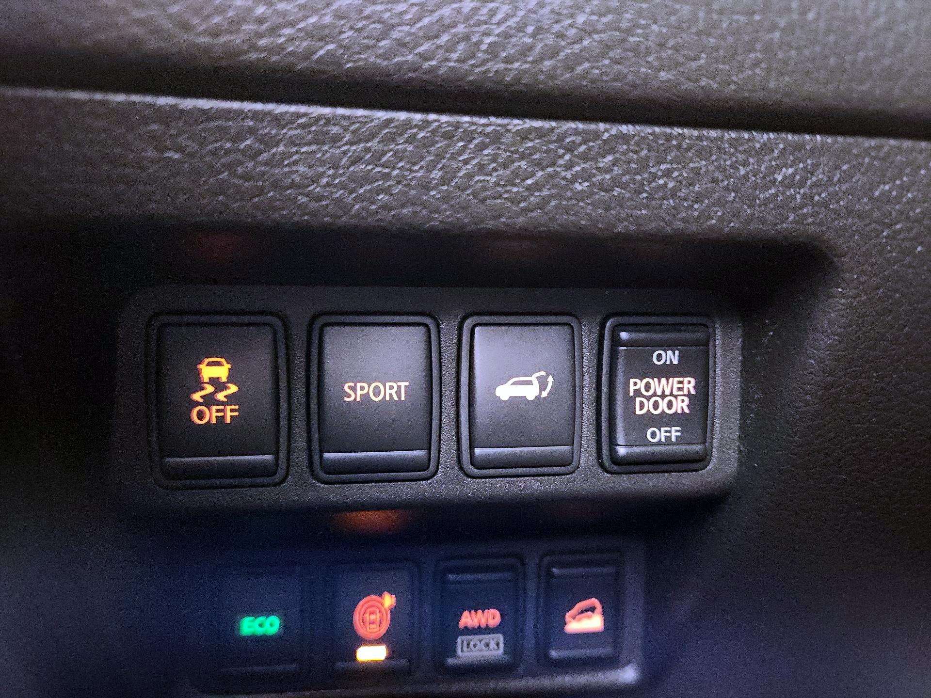 Thumbnail: 2016 Nissan Rogue - 13
