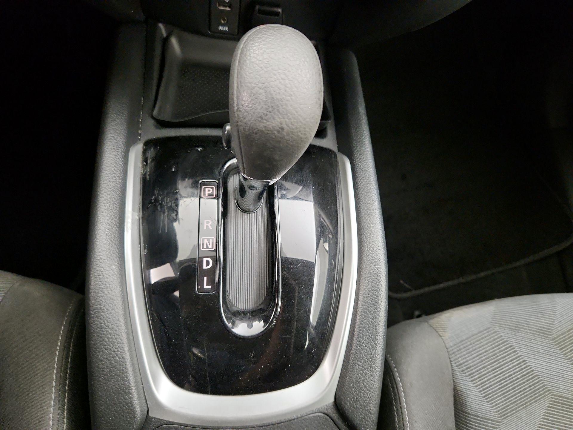 Thumbnail: 2016 Nissan Rogue - 18