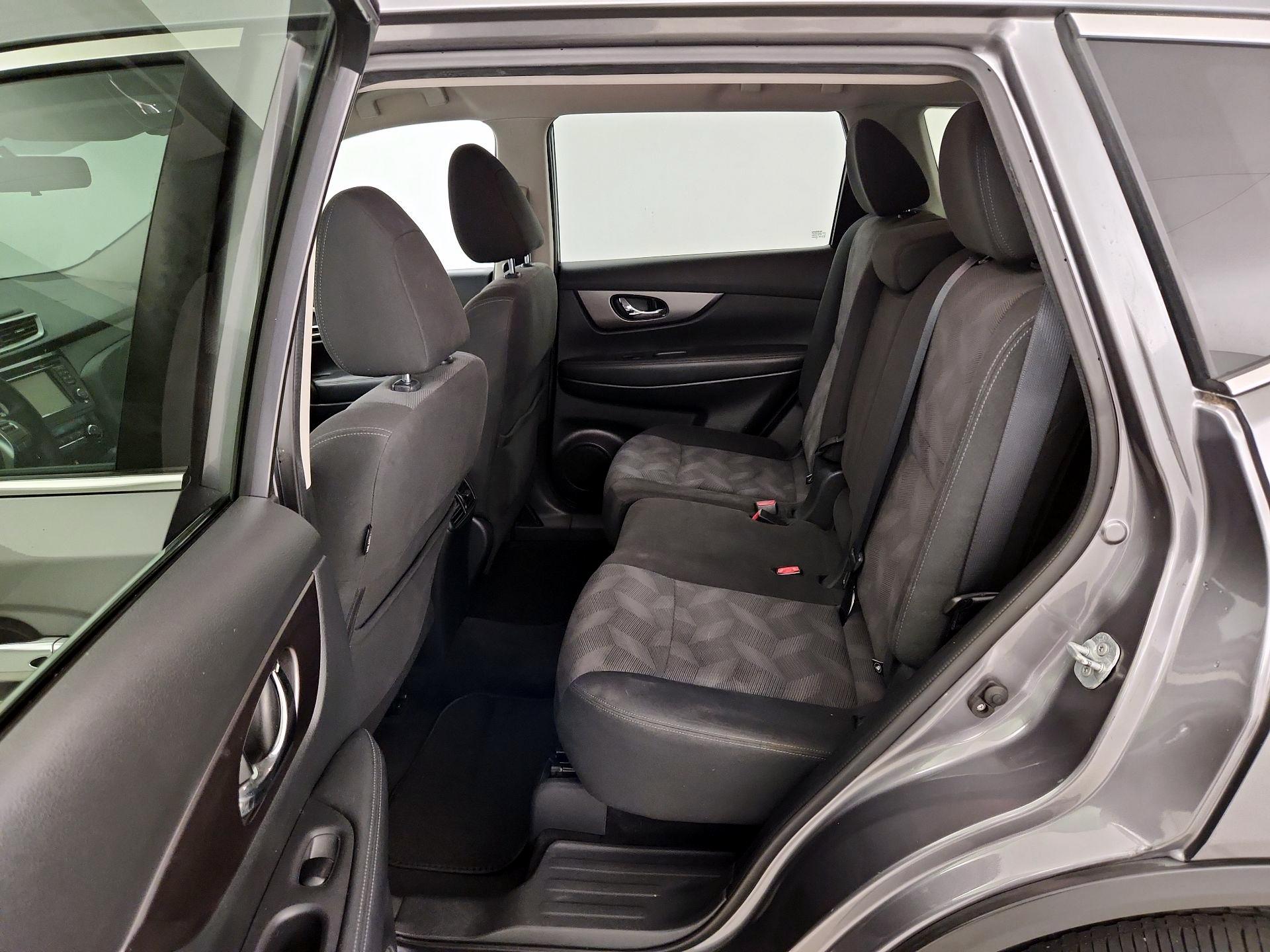 Thumbnail: 2016 Nissan Rogue - 20