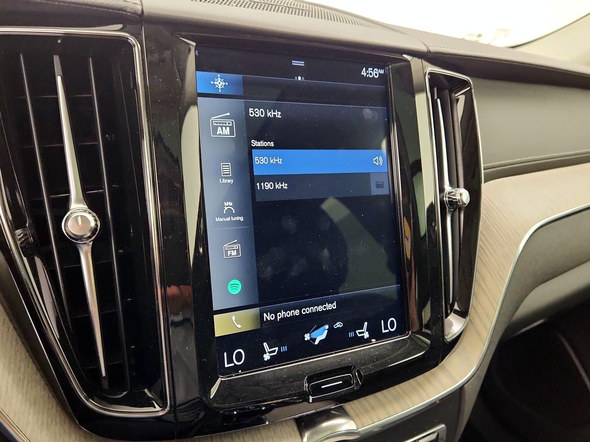 Thumbnail: 2019 Volvo XC60 - 16