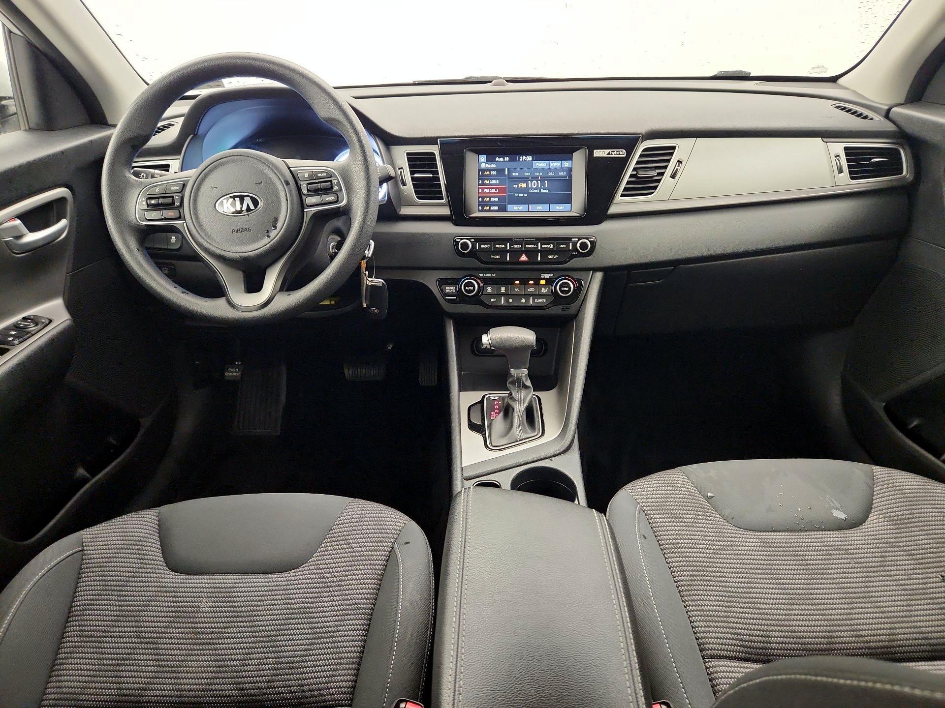 Thumbnail: 2017 Kia Niro - 11