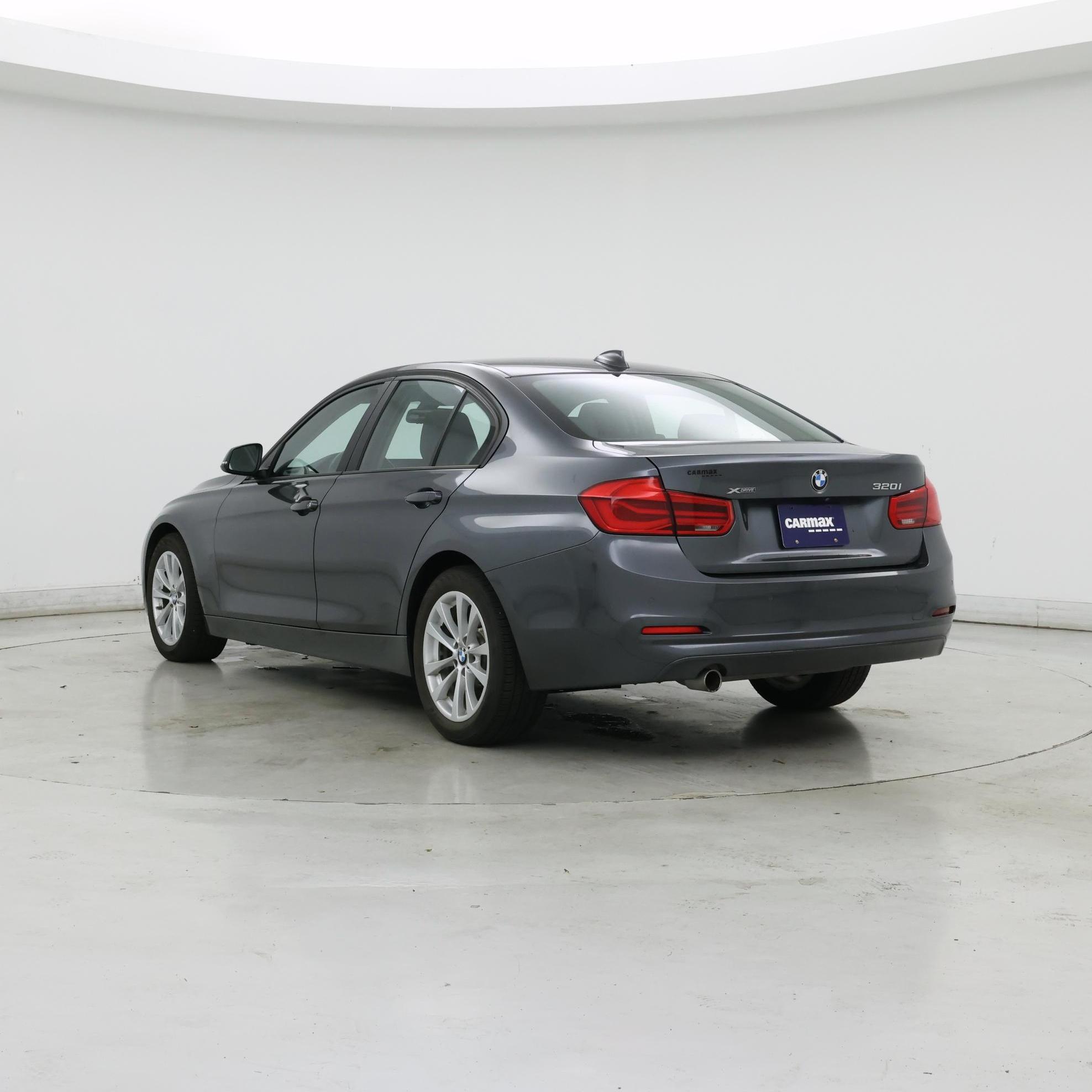 Thumbnail: 2018 BMW 3 Series - 2