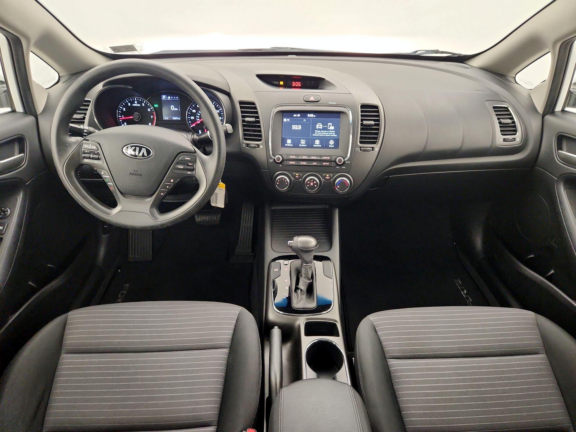 Thumbnail: 2018 Kia Forte - 9