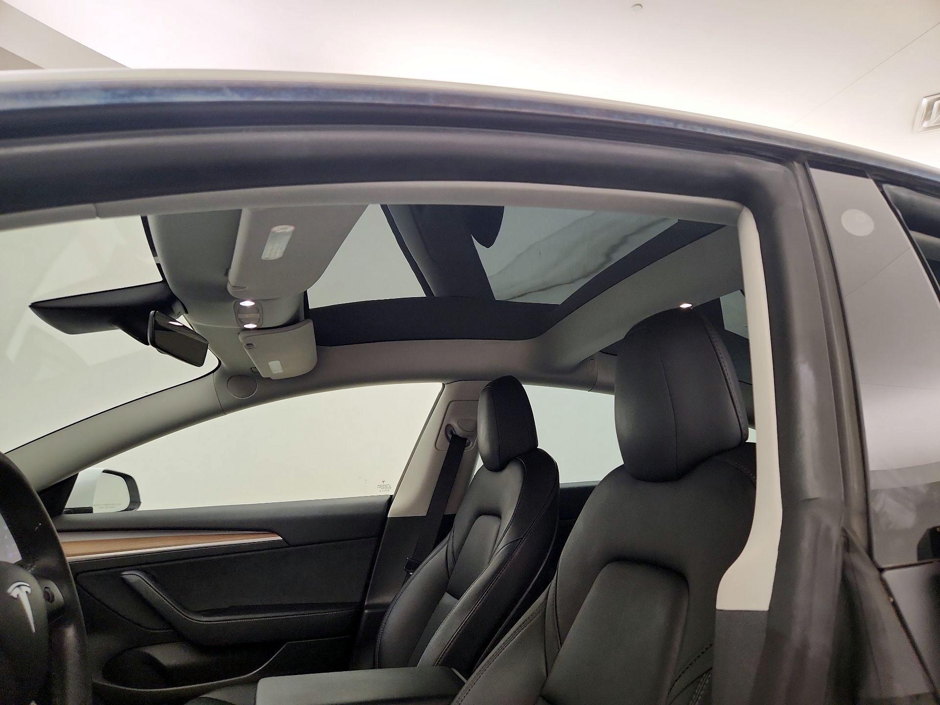 Thumbnail: 2022 Tesla Model 3 - 20