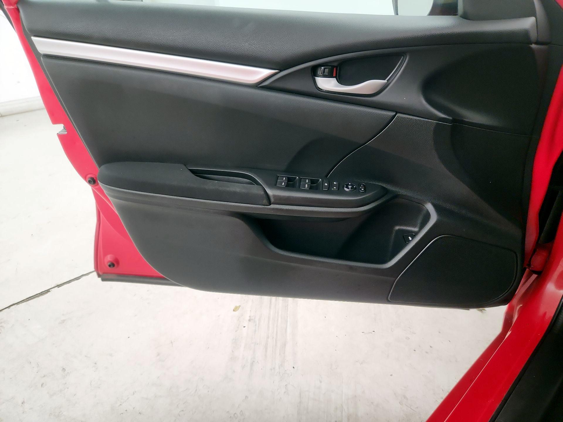 Thumbnail: 2018 Honda Civic - 12