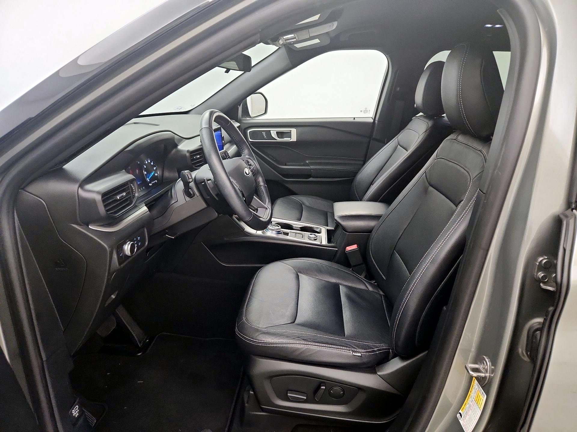 Thumbnail: 2020 Ford Explorer - 11