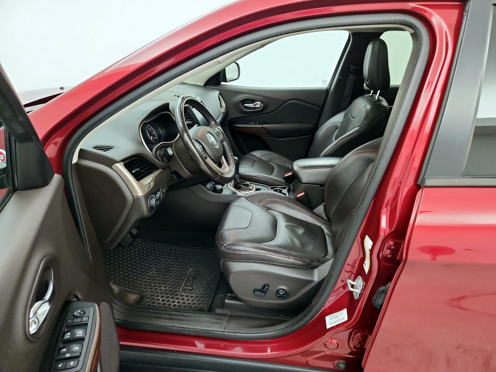 Thumbnail: 2014 Jeep Cherokee - 11