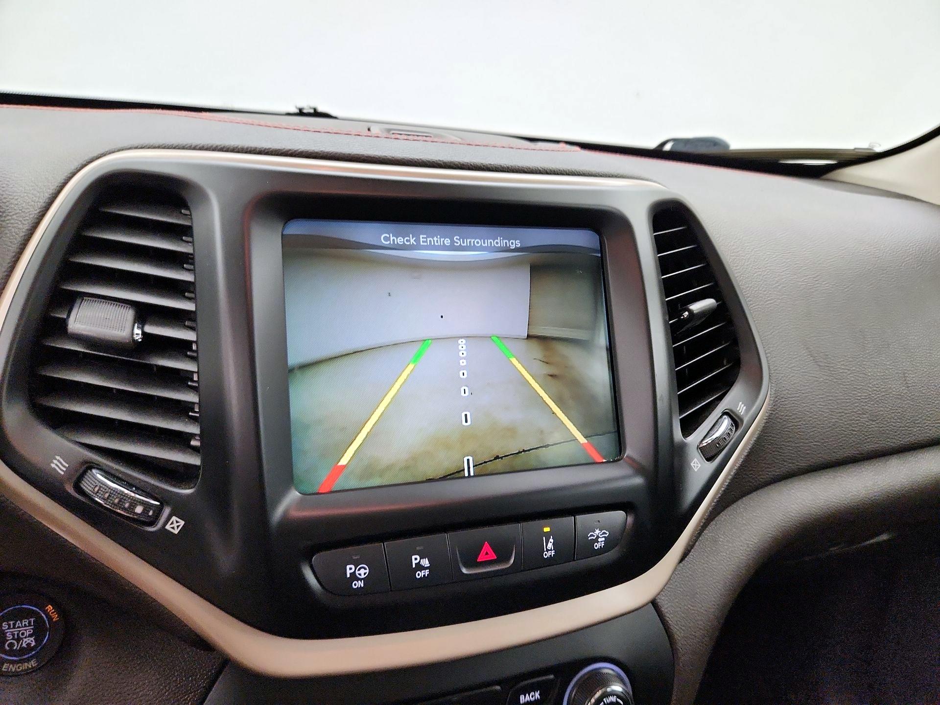 Thumbnail: 2014 Jeep Cherokee - 14