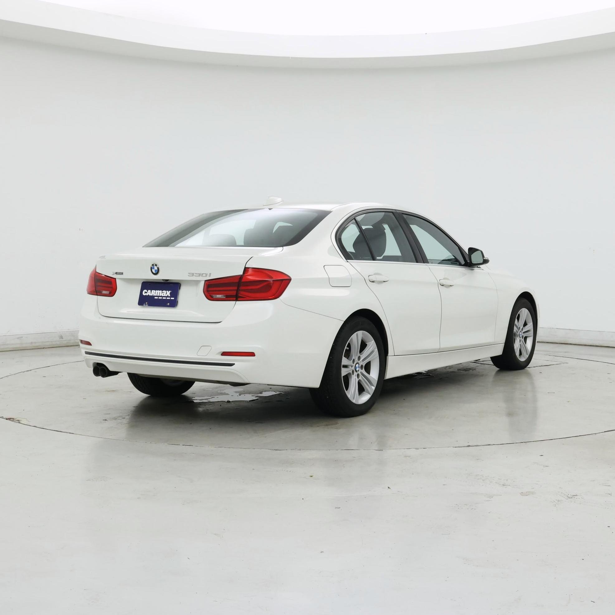 Thumbnail: 2018 BMW 3 Series - 8