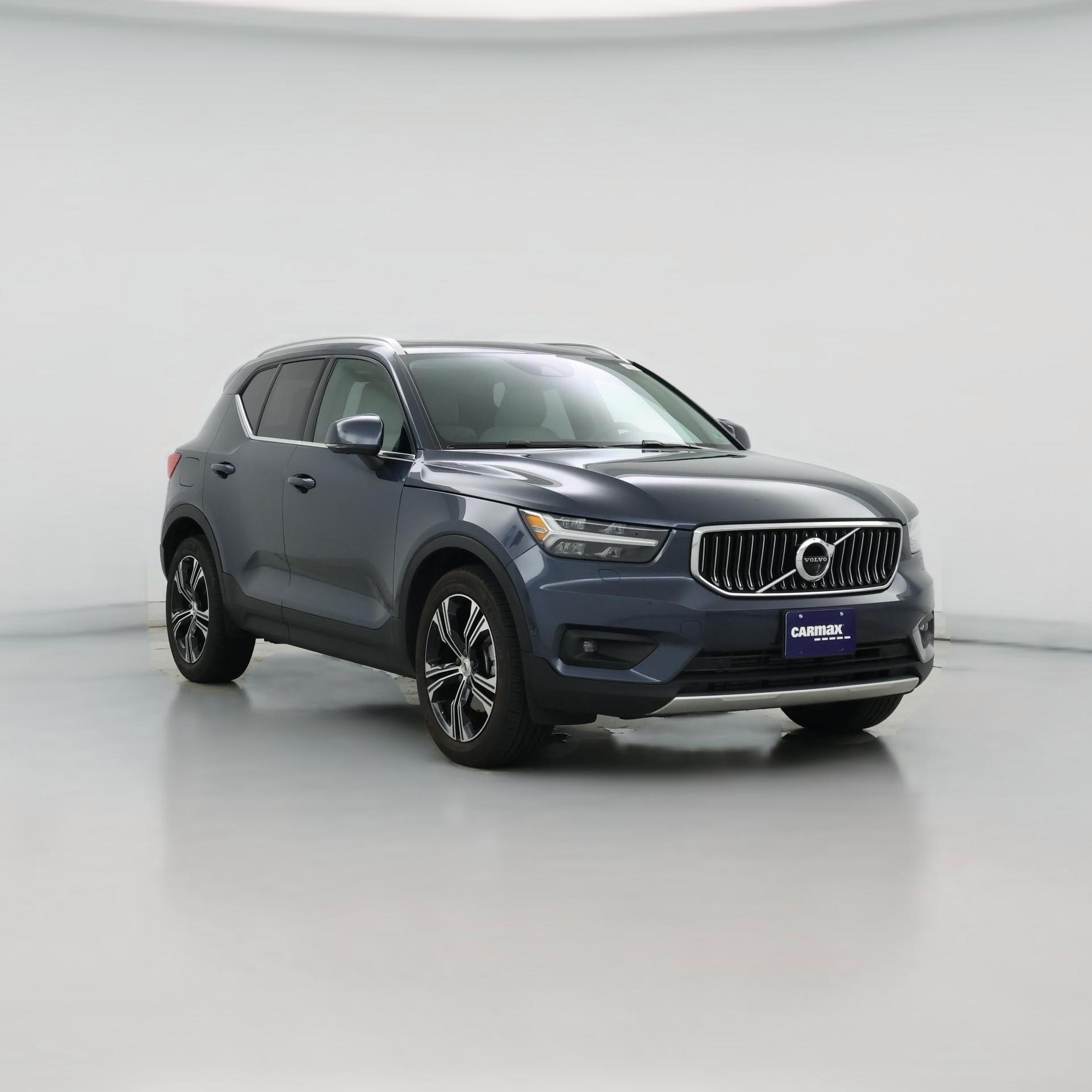 Thumbnail: 2021 Volvo XC40 - 1