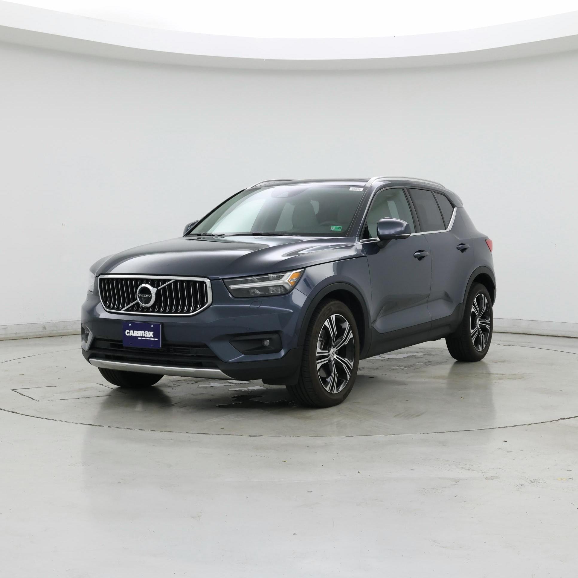 Thumbnail: 2021 Volvo XC40 - 4