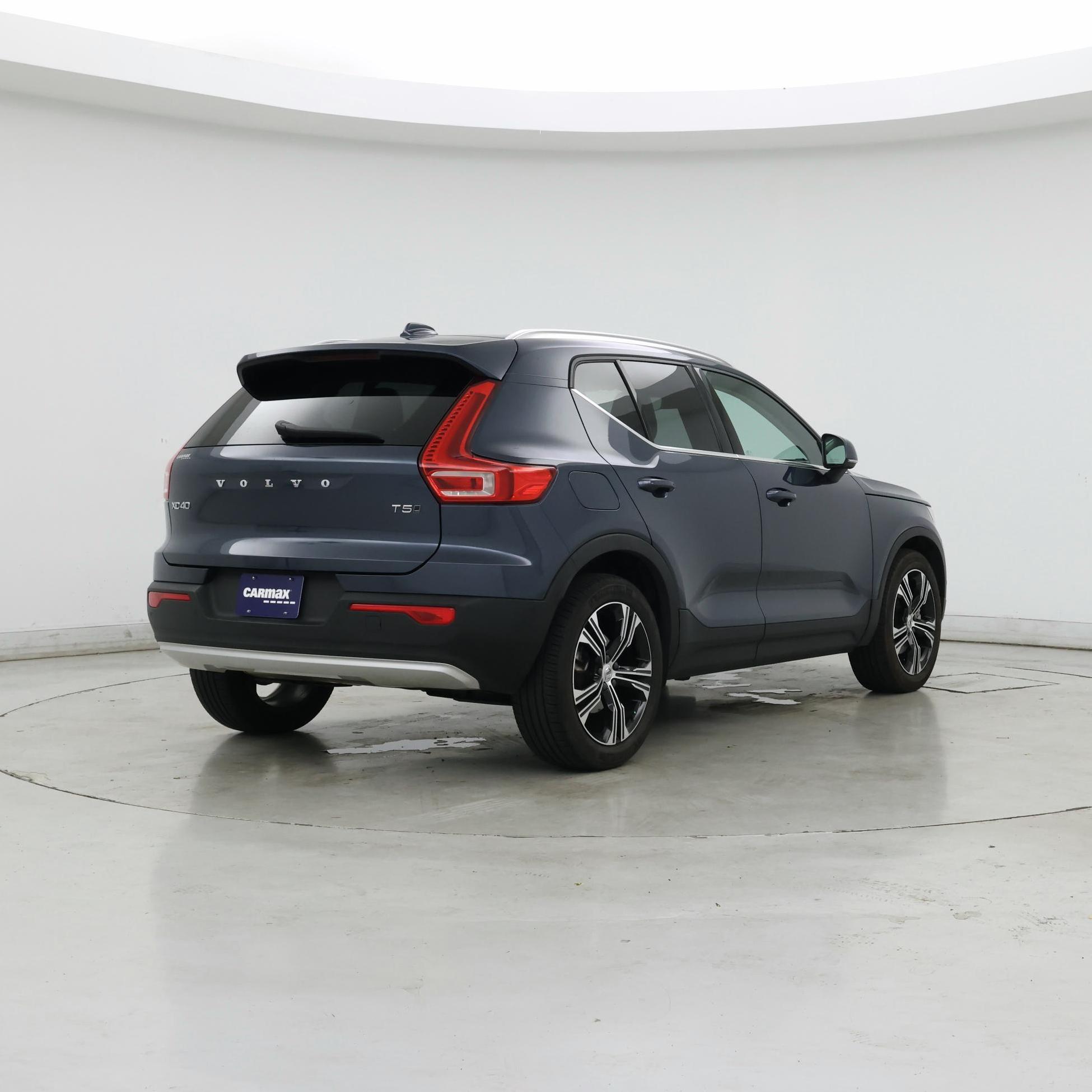 Thumbnail: 2021 Volvo XC40 - 8