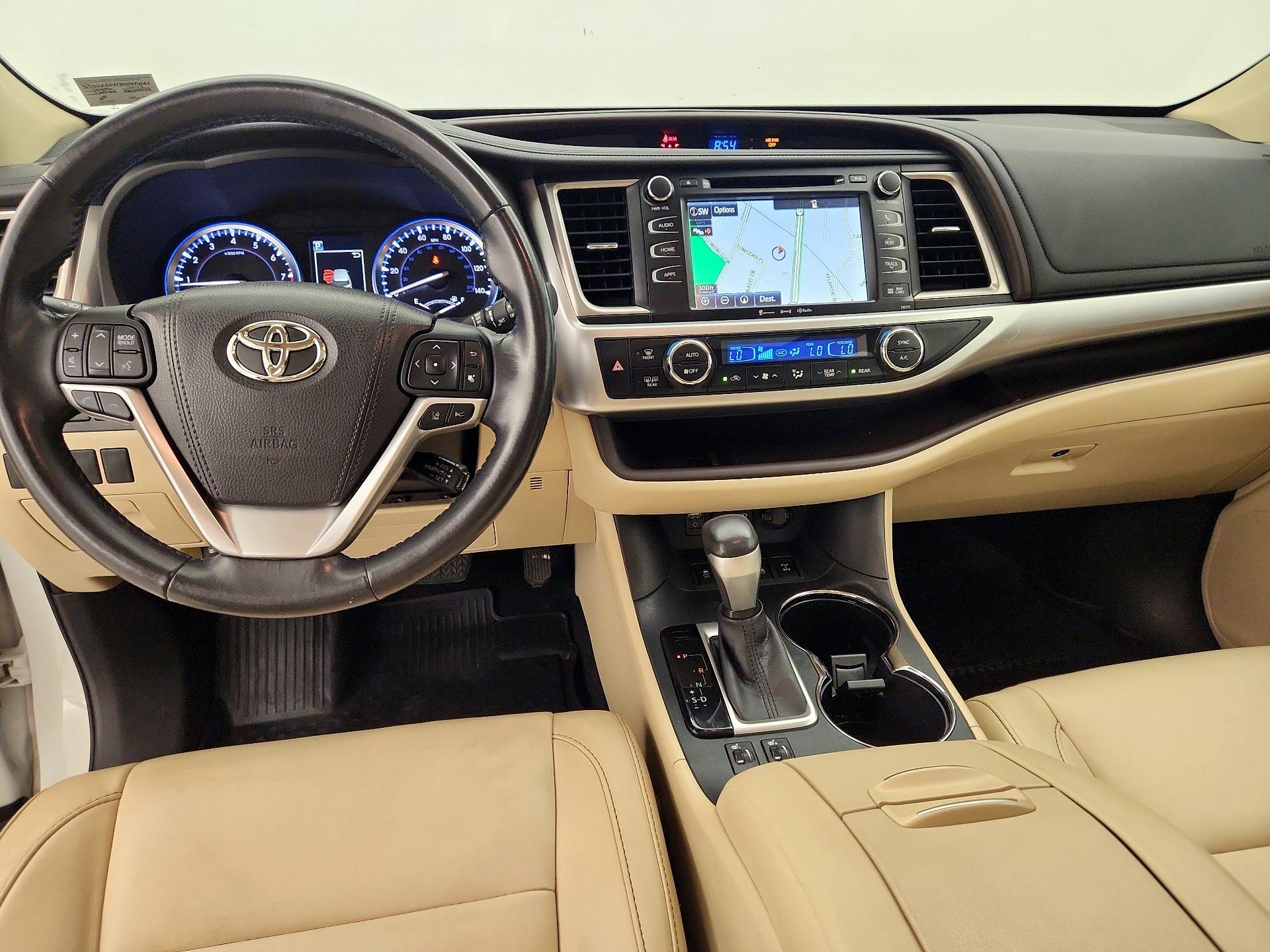 Thumbnail: 2017 Toyota Highlander - 9