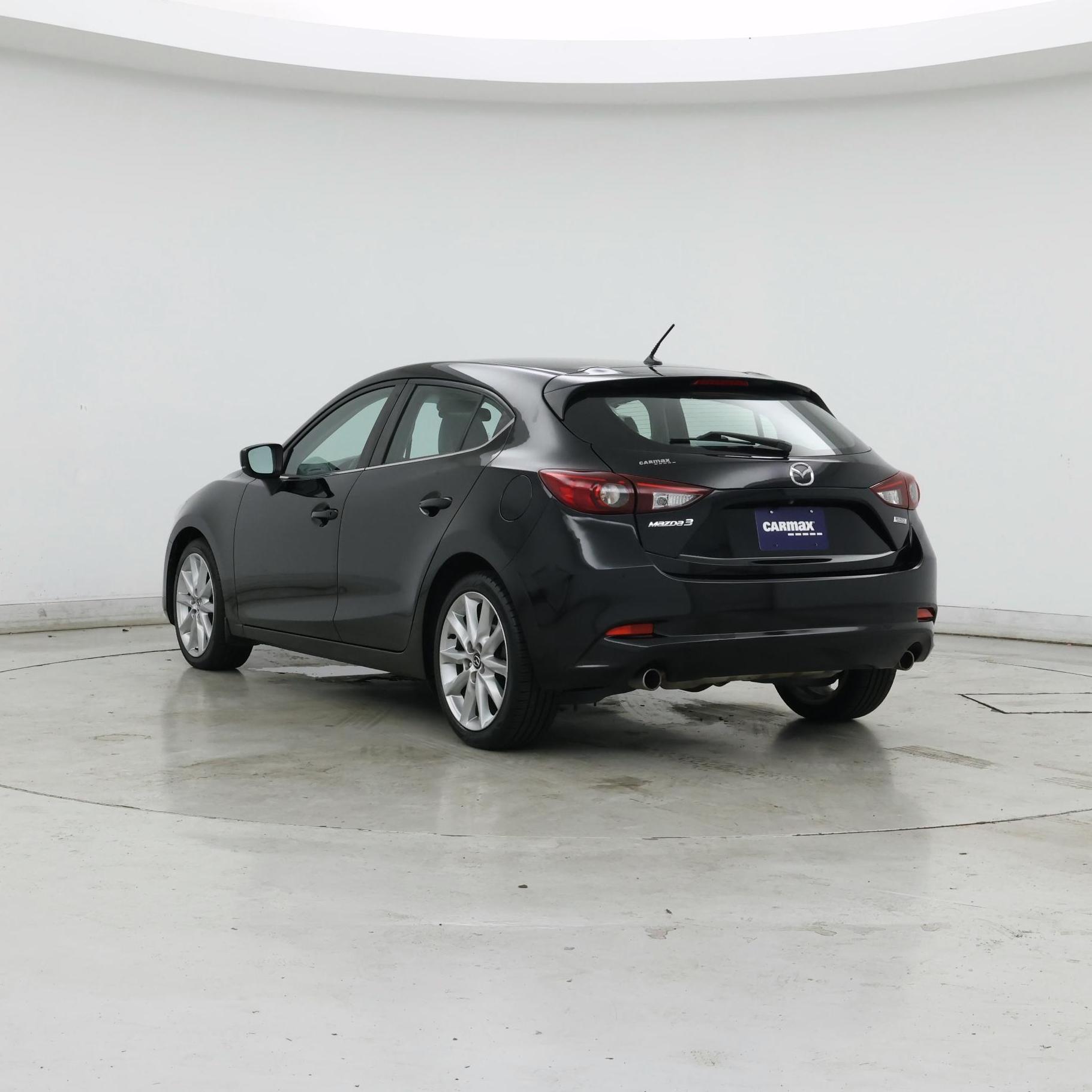 Thumbnail: 2017 Mazda Mazda3 - 2