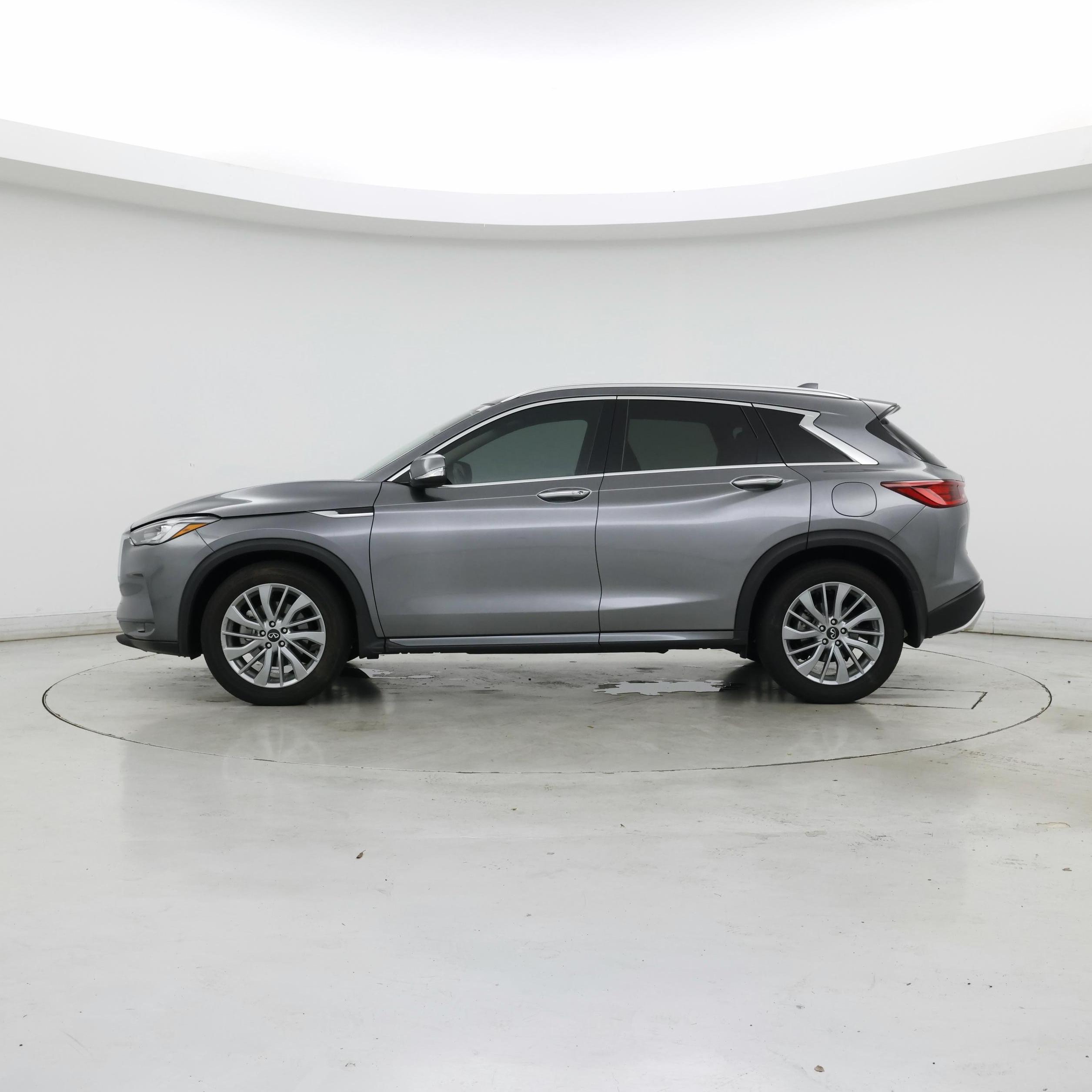 Thumbnail: 2024 INFINITI QX50 - 3