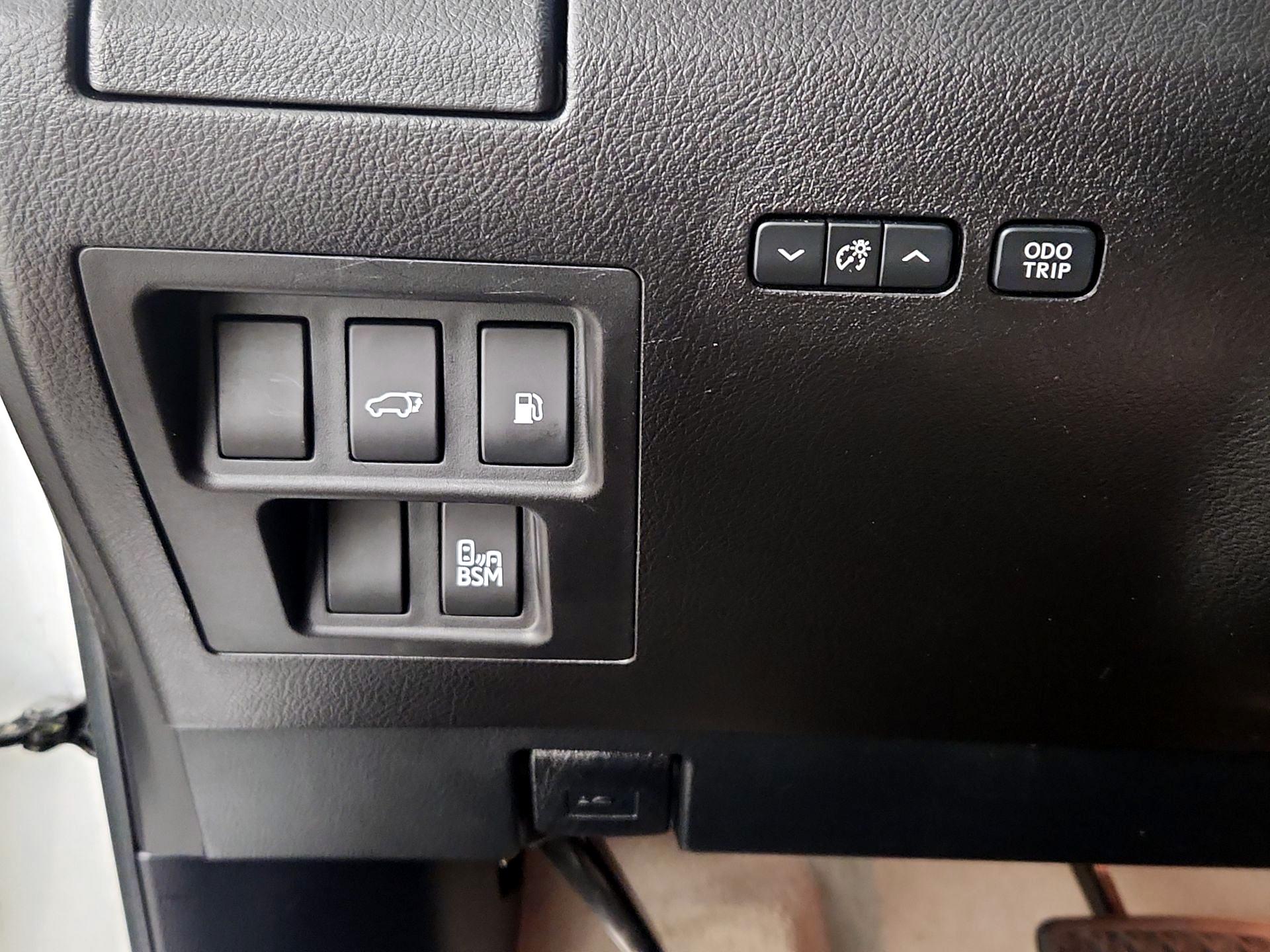 Thumbnail: 2015 Lexus RX - 13