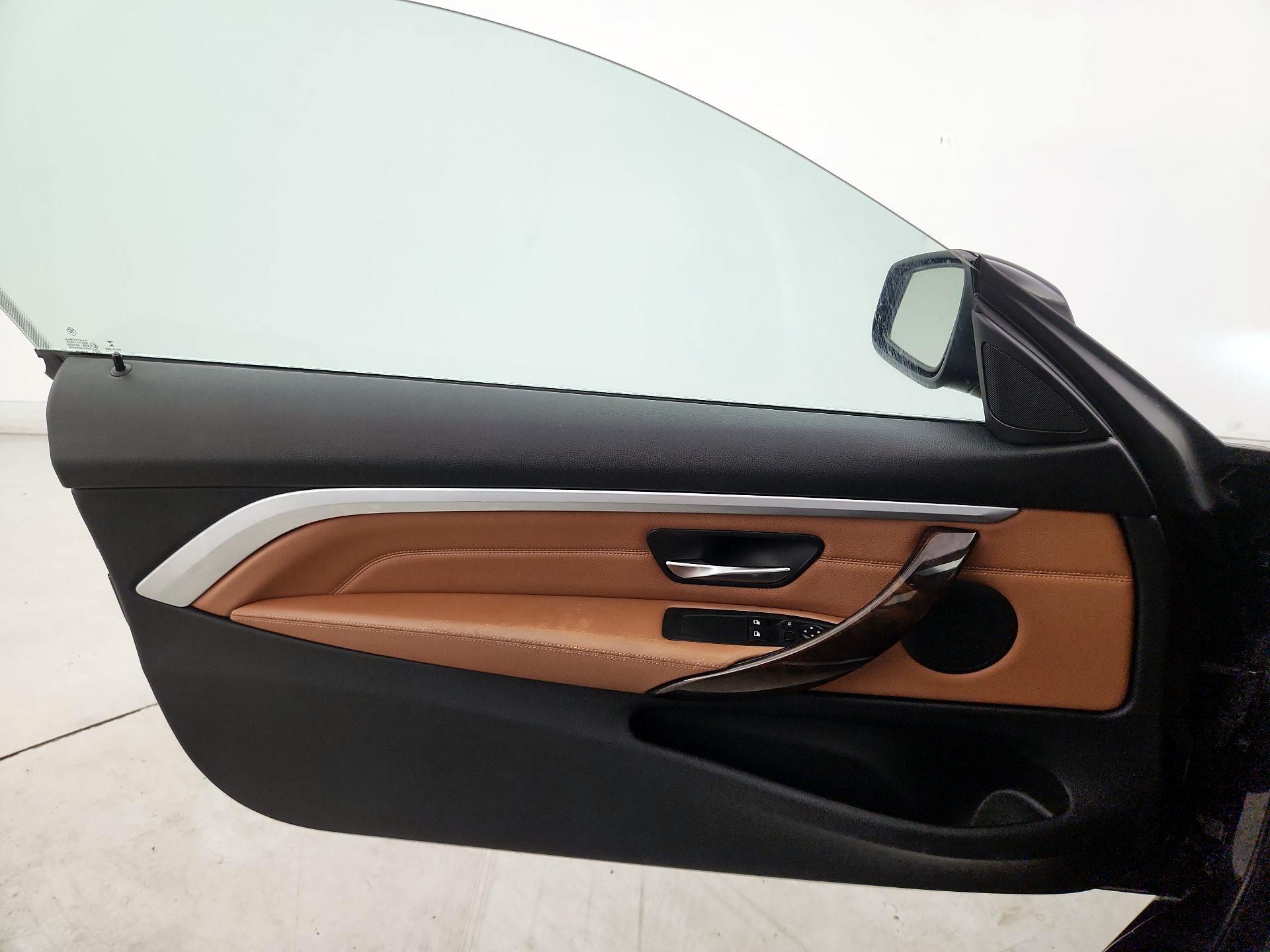 Thumbnail: 2016 BMW 4 Series - 12