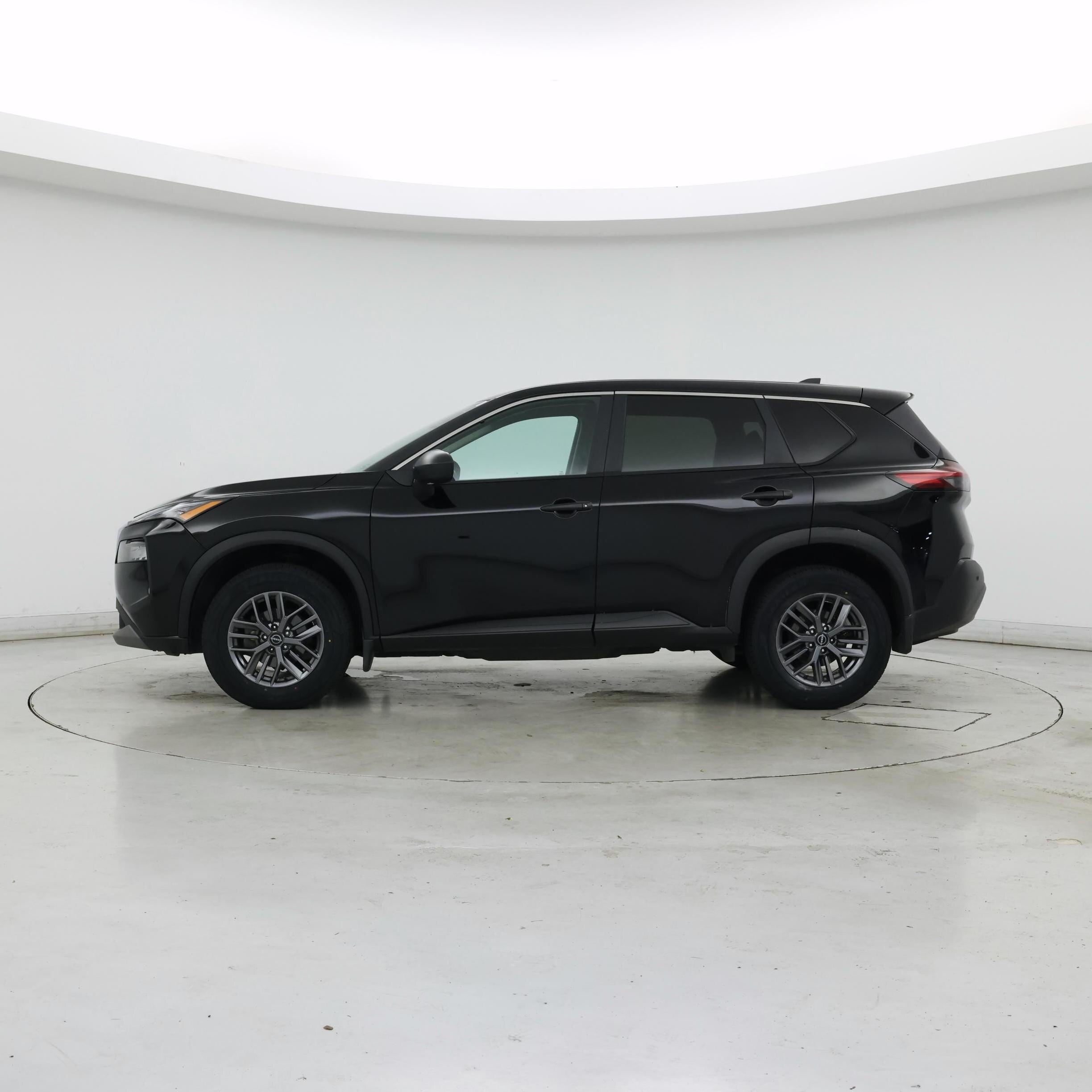 Thumbnail: 2023 Nissan Rogue - 3