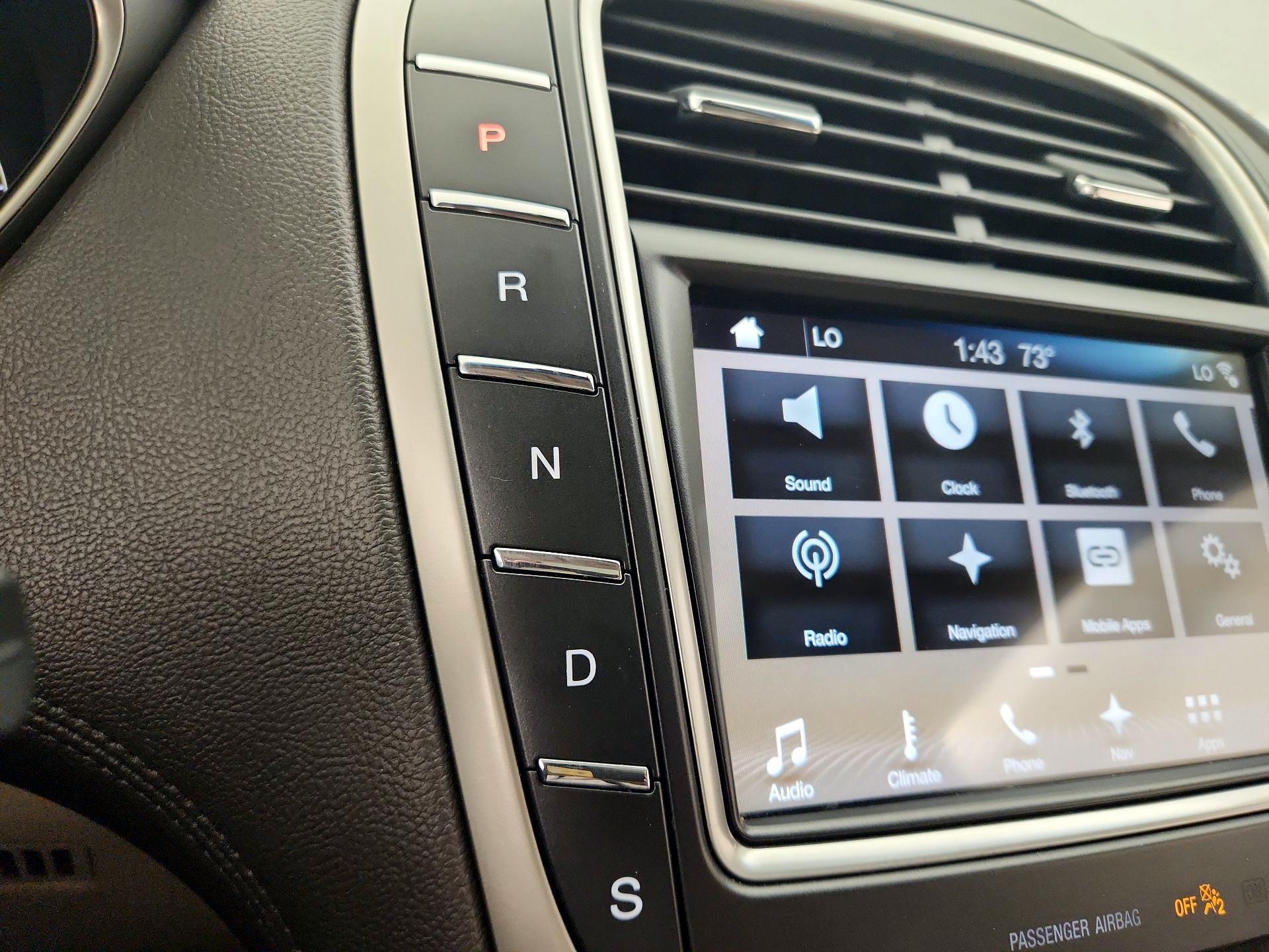Thumbnail: 2018 Lincoln MKX - 18